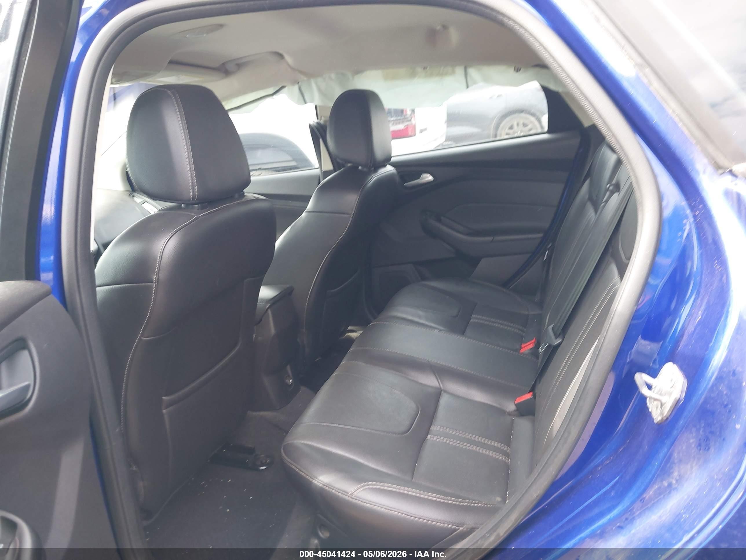 2014 Ford Focus Se Blue vin: 1FADP3K24EL276092