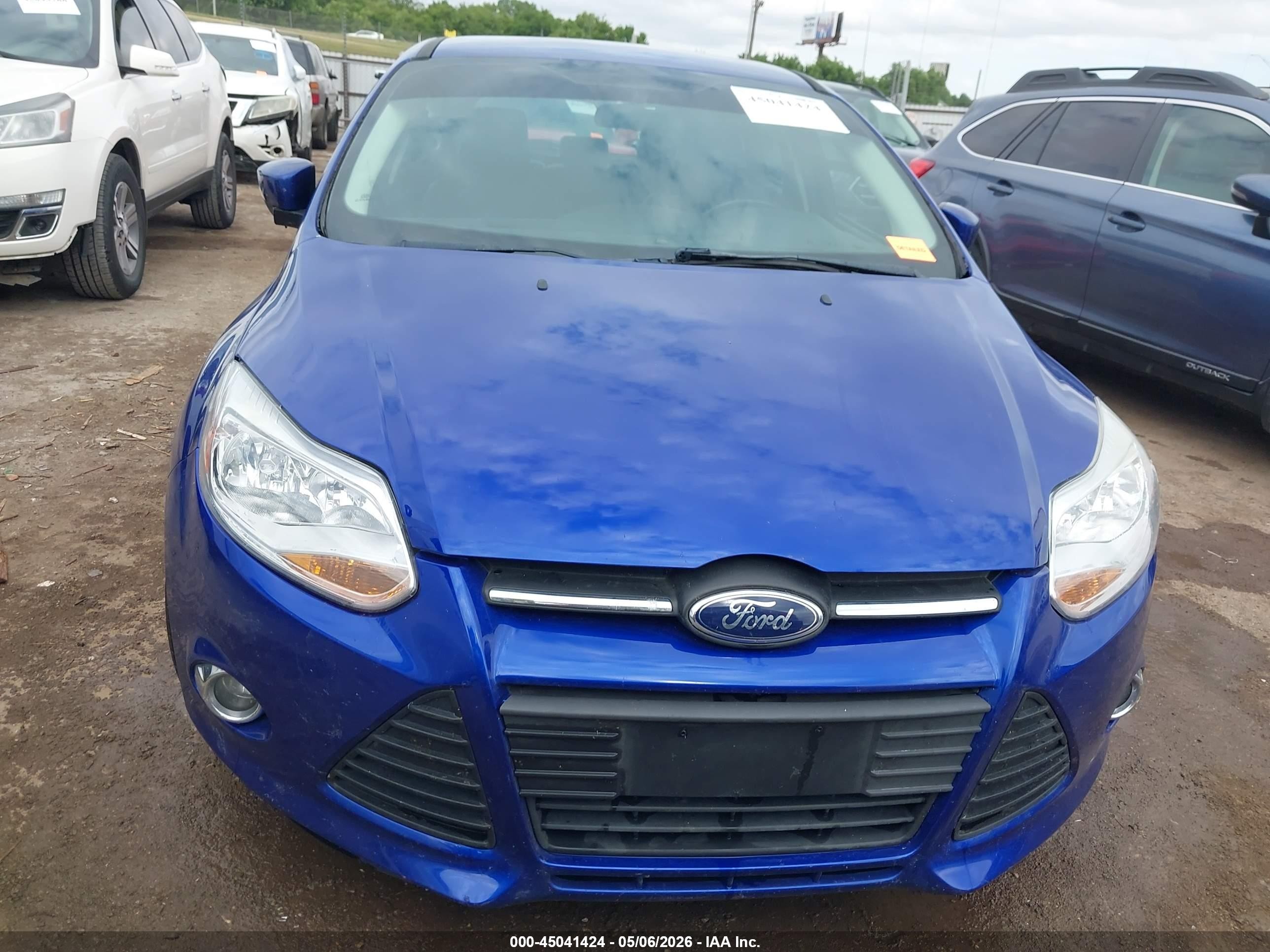 2014 Ford Focus Se Blue vin: 1FADP3K24EL276092