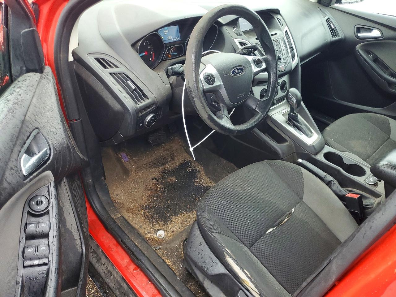 2014 Ford Focus Se Red vin: 1FADP3K24EL295421