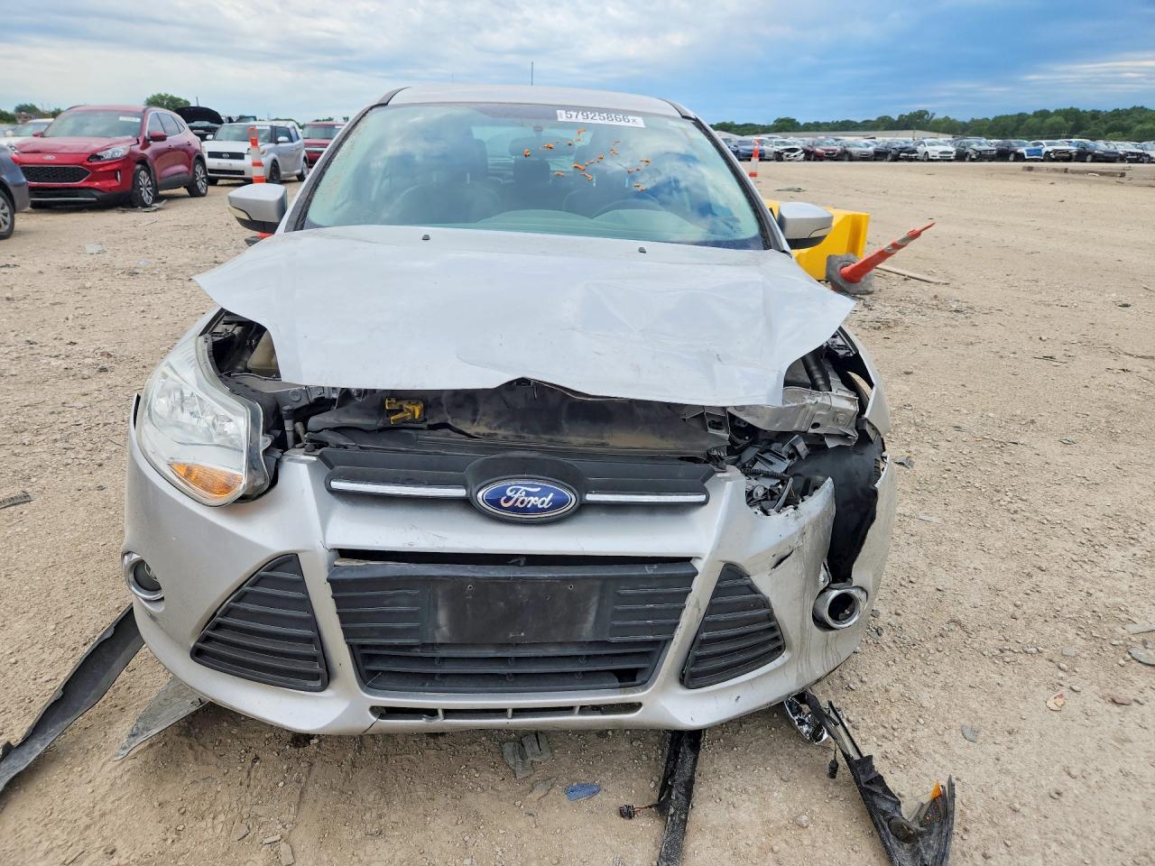 2014 Ford Focus Se Gray vin: 1FADP3K24EL302576
