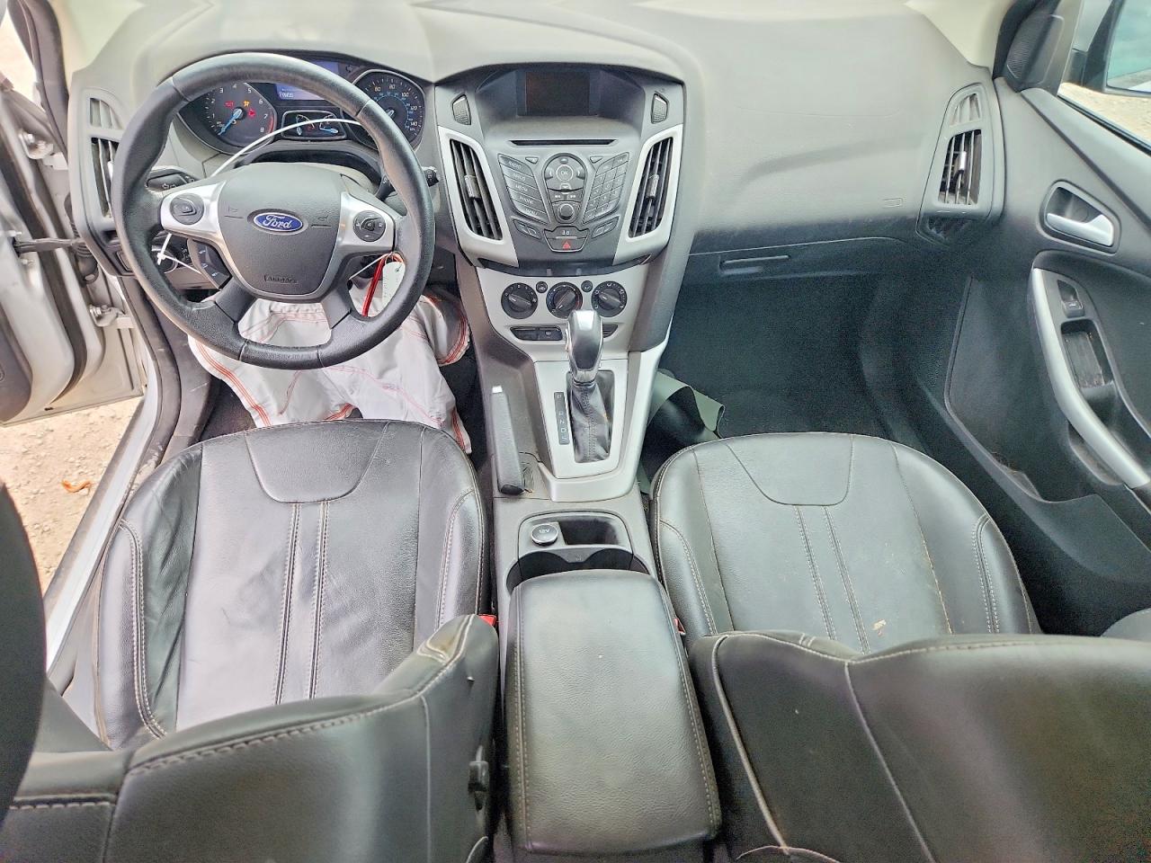 2014 Ford Focus Se Gray vin: 1FADP3K24EL302576