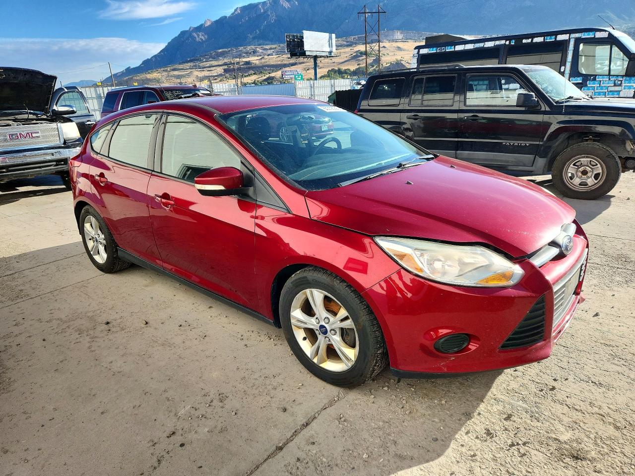 2014 Ford Focus Se Red vin: 1FADP3K24EL327381