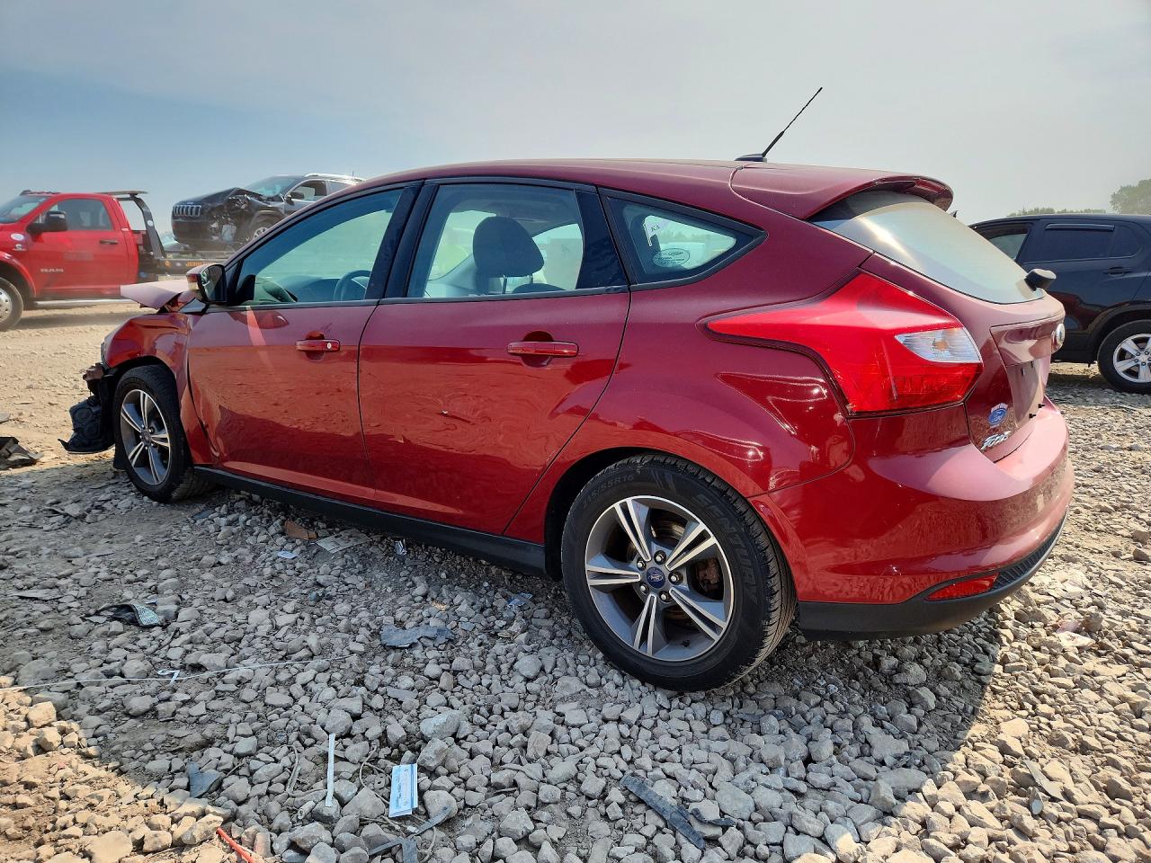 2014 Ford Focus Se Red vin: 1FADP3K24EL369923