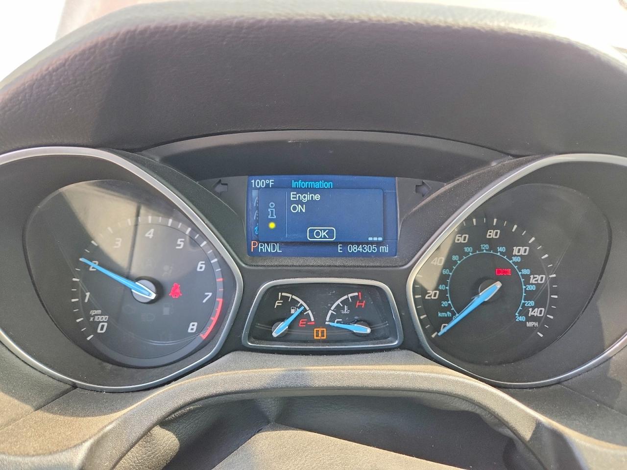 2014 Ford Focus Se Red vin: 1FADP3K24EL369923