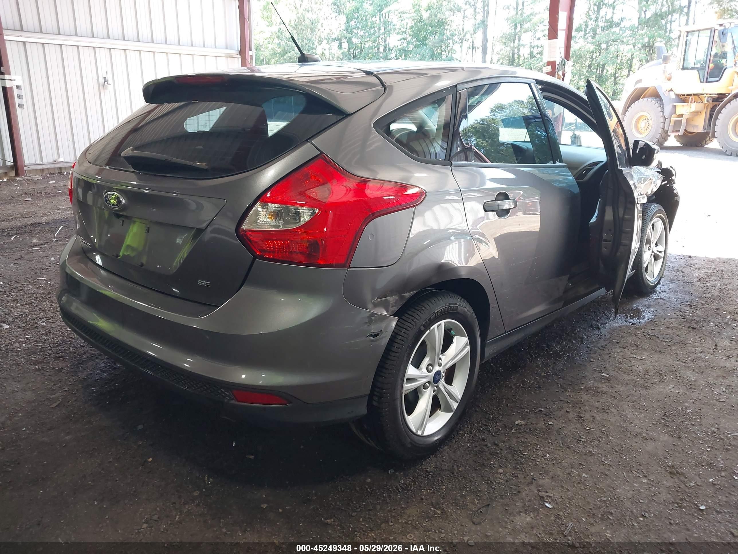 2014 Ford Focus Se Blue vin: 1FADP3K24EL396734