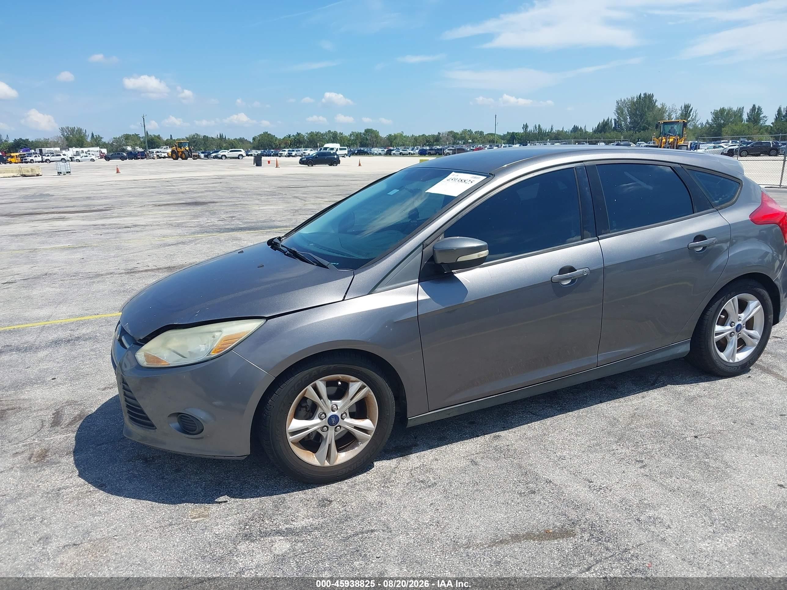 2014 Ford Focus Se Gray vin: 1FADP3K24EL400913