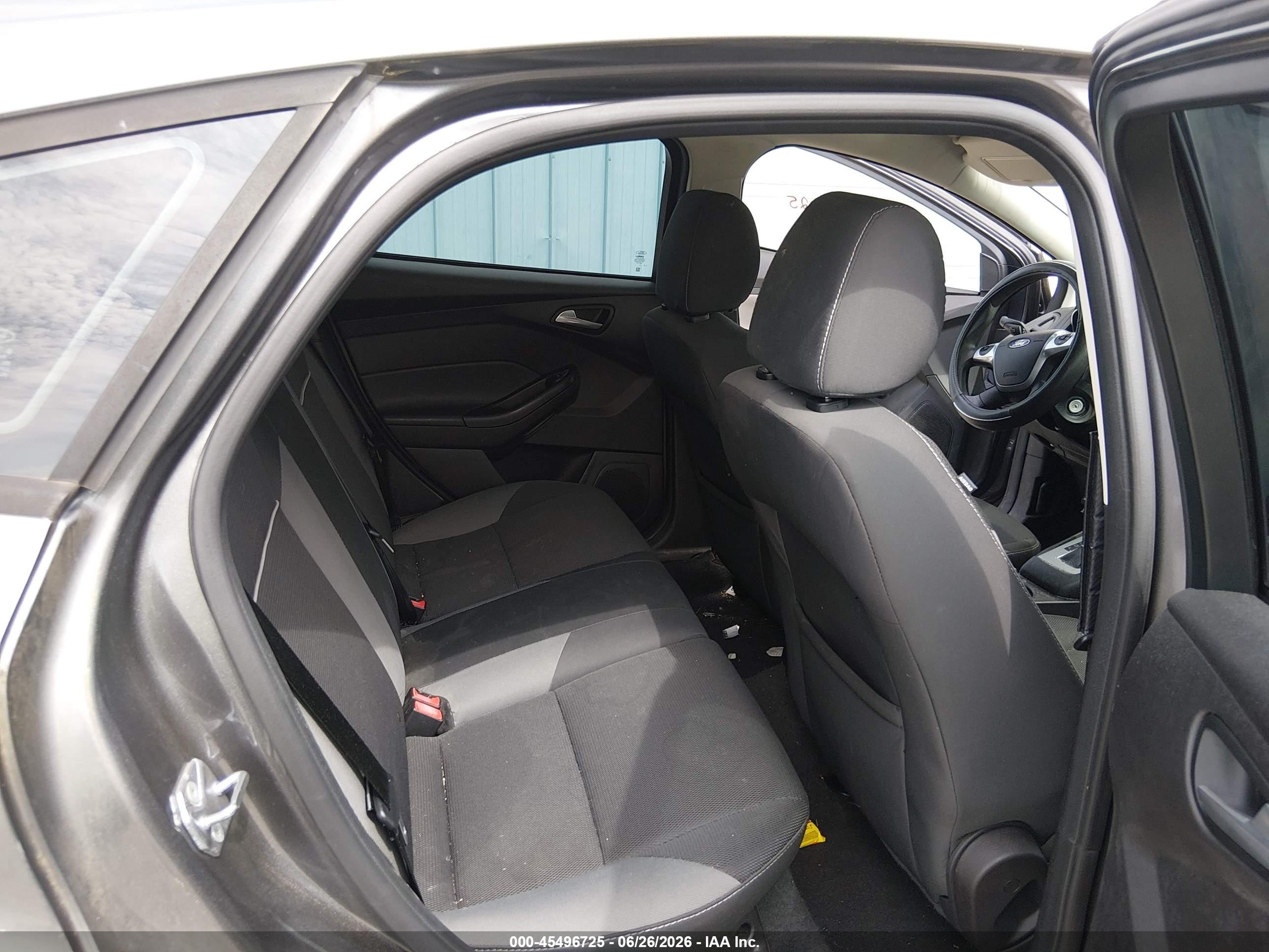 2014 Ford Focus Se Gray vin: 1FADP3K24EL429019
