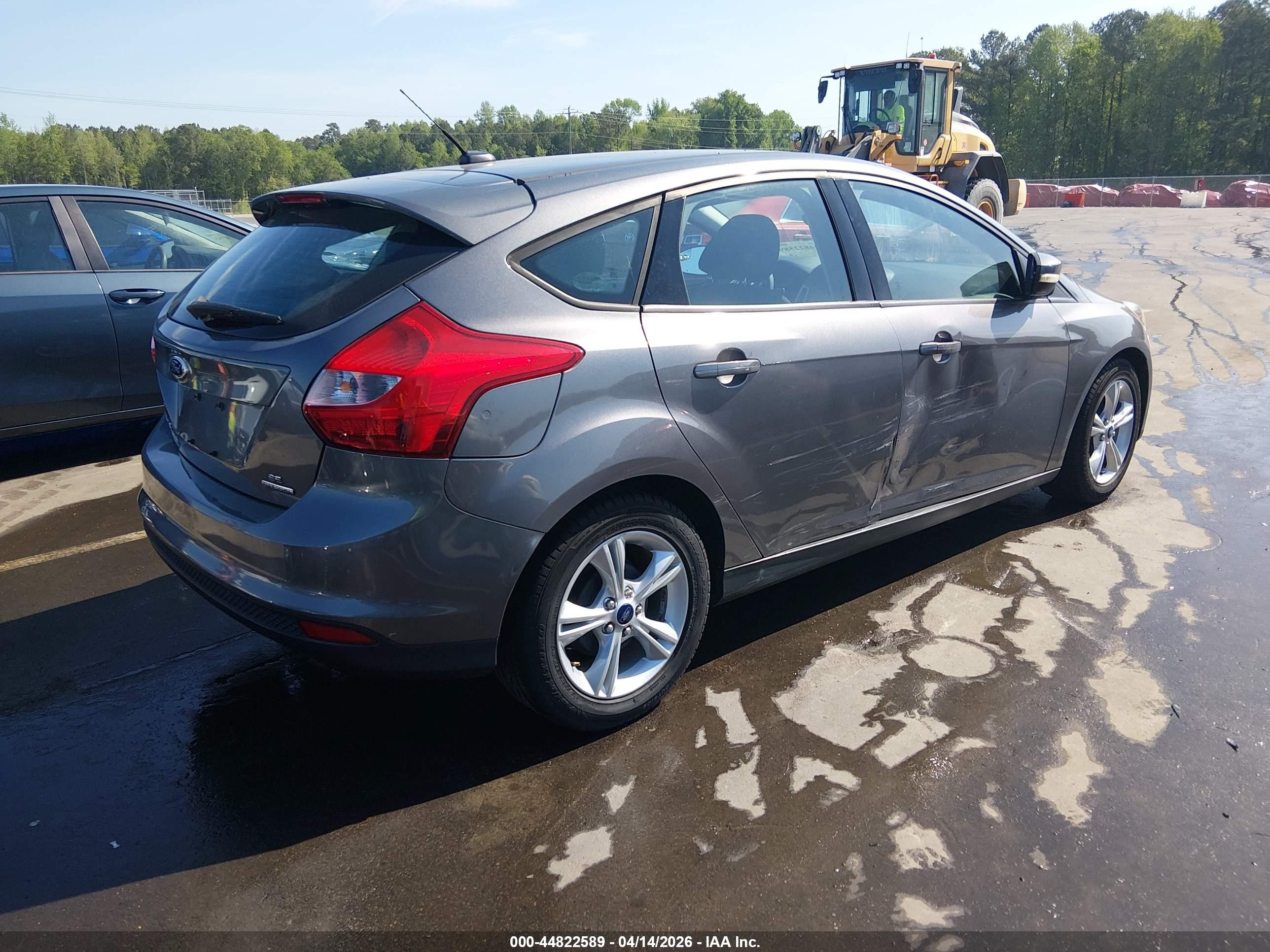 2014 Ford Focus Se Gray vin: 1FADP3K24EL435872