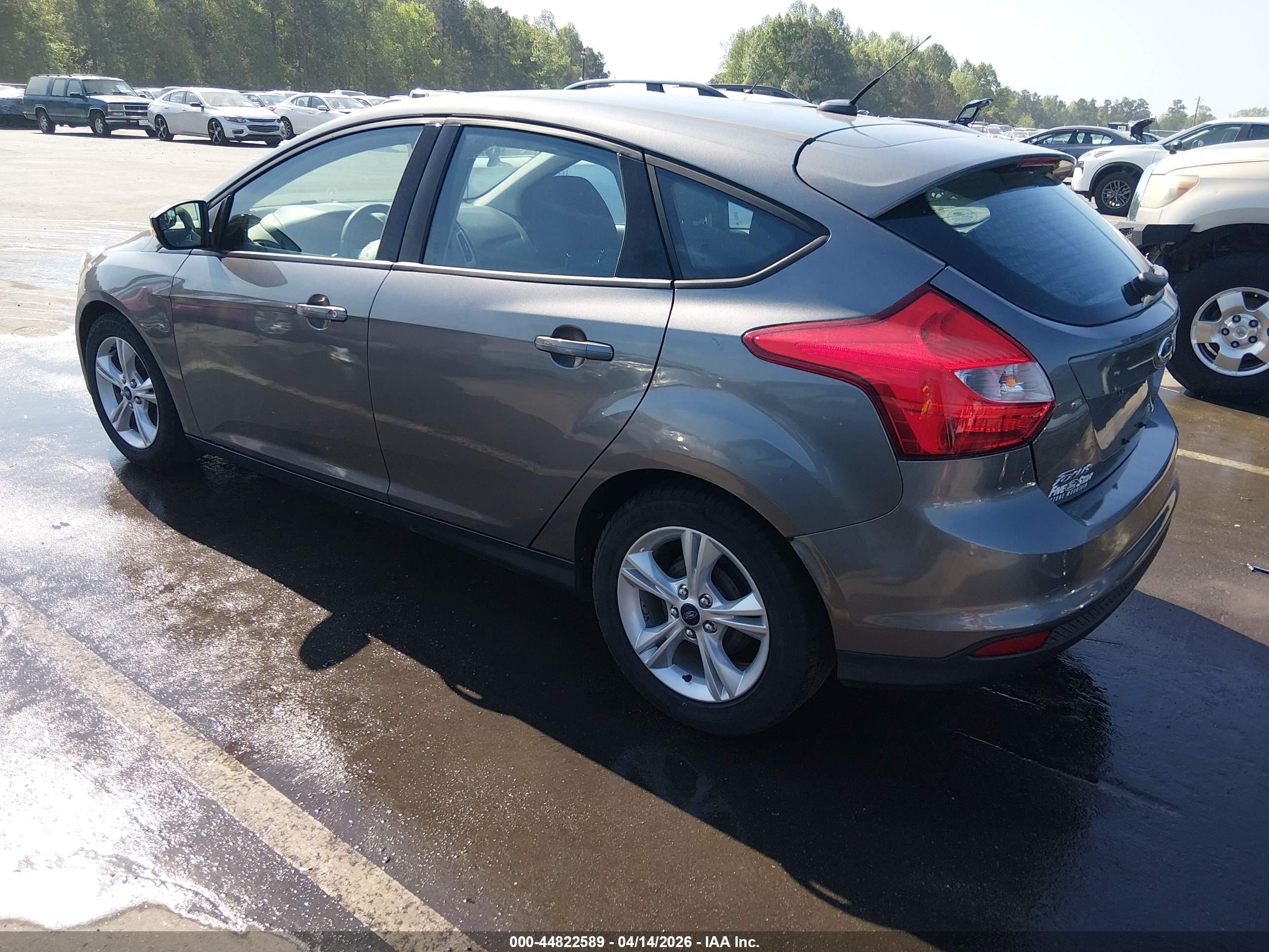 2014 Ford Focus Se Gray vin: 1FADP3K24EL435872
