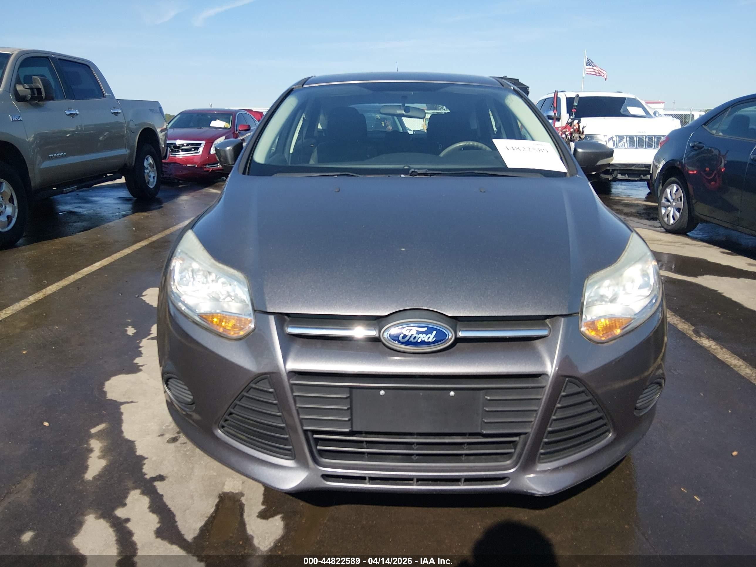 2014 Ford Focus Se Gray vin: 1FADP3K24EL435872
