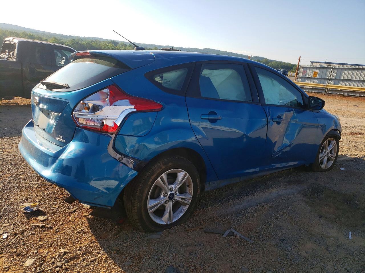 2014 Ford Focus Se Blue vin: 1FADP3K24EL437217