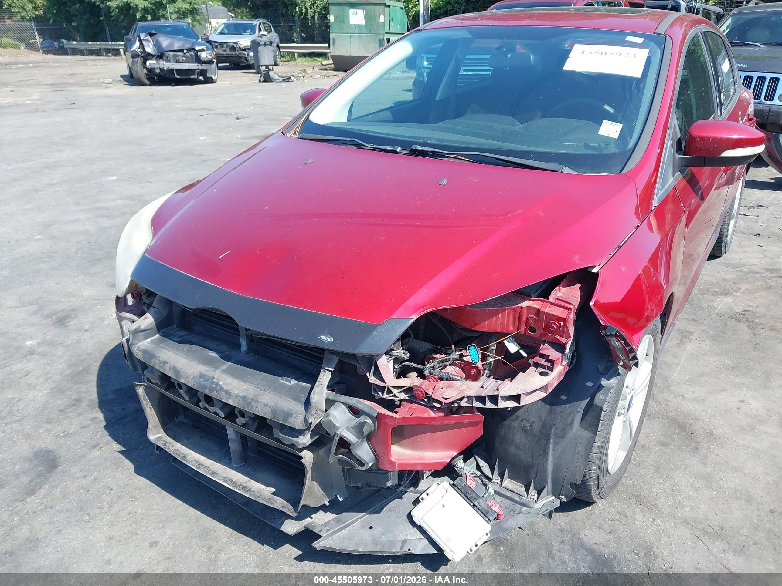 2014 Ford Focus Se Red vin: 1FADP3K24EL447066