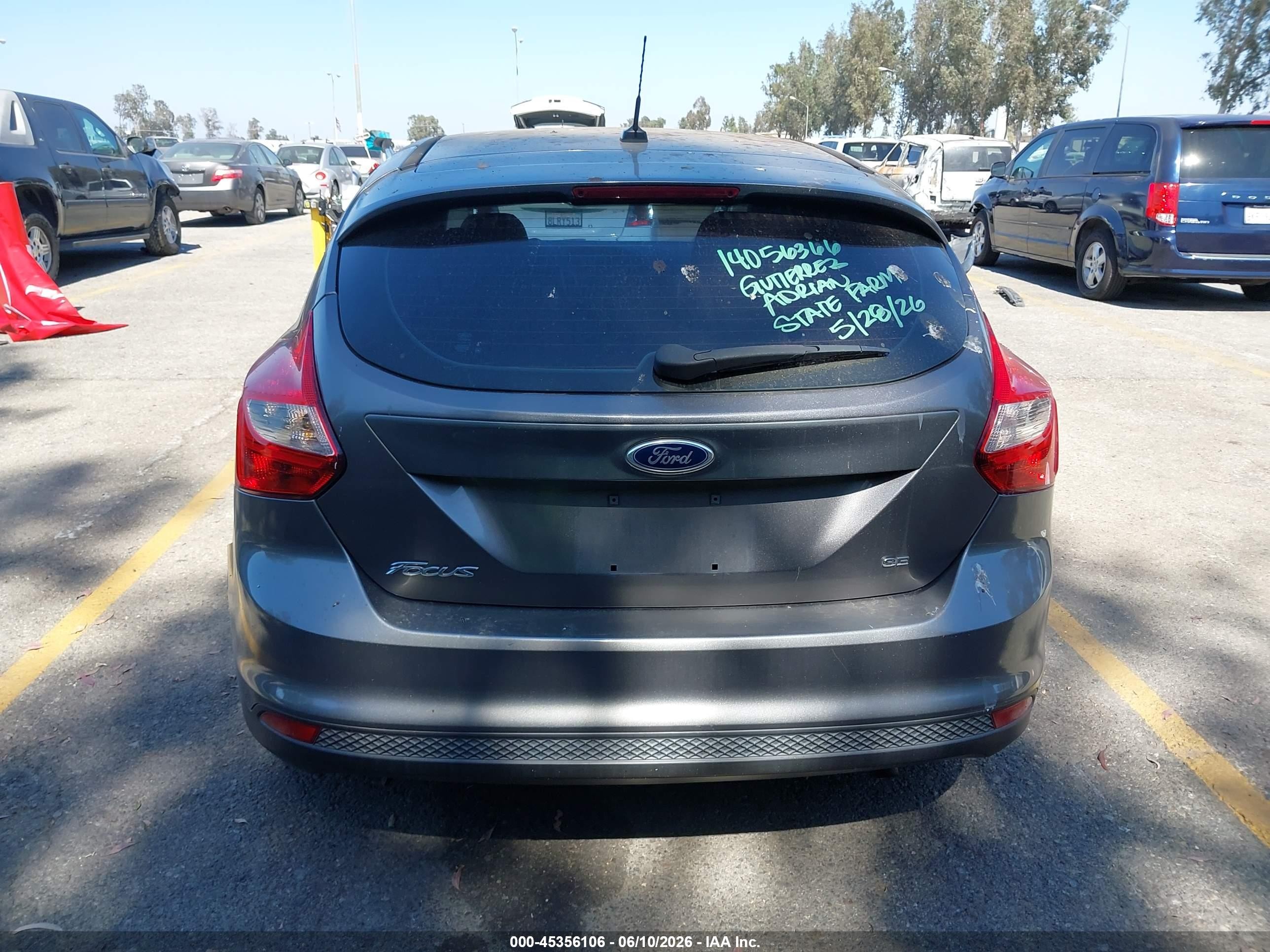 2014 Ford Focus Se Gray vin: 1FADP3K24EL453353