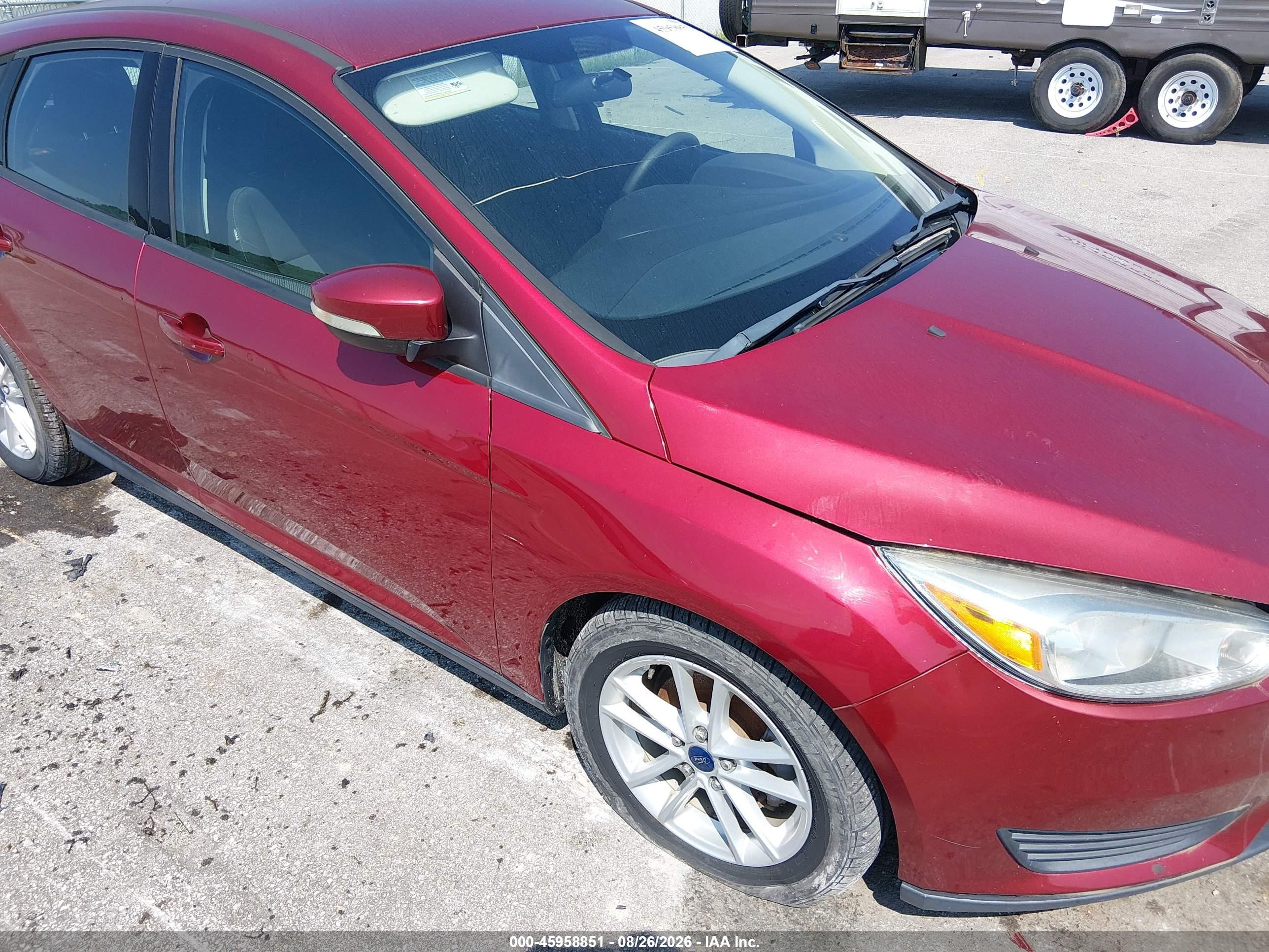 2015 Ford Focus Se Red vin: 1FADP3K24FL209137