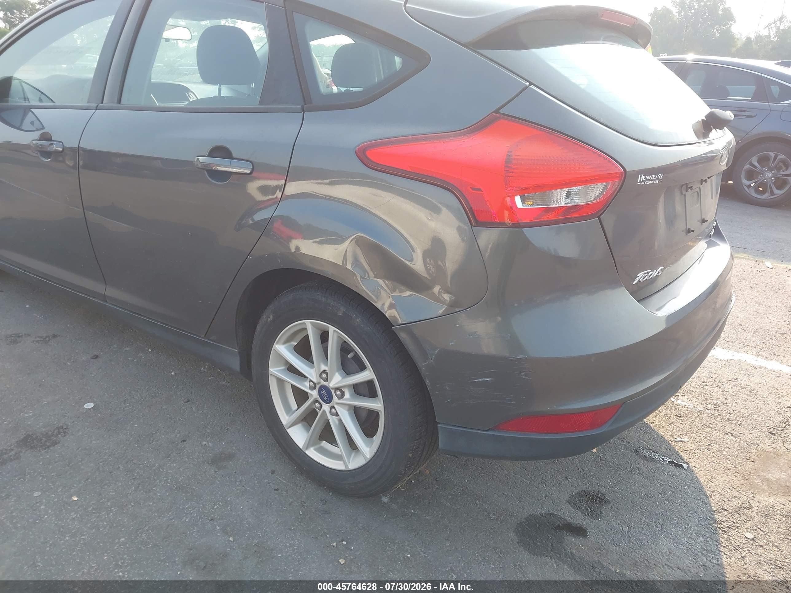 2015 Ford Focus Se Gray vin: 1FADP3K24FL223782