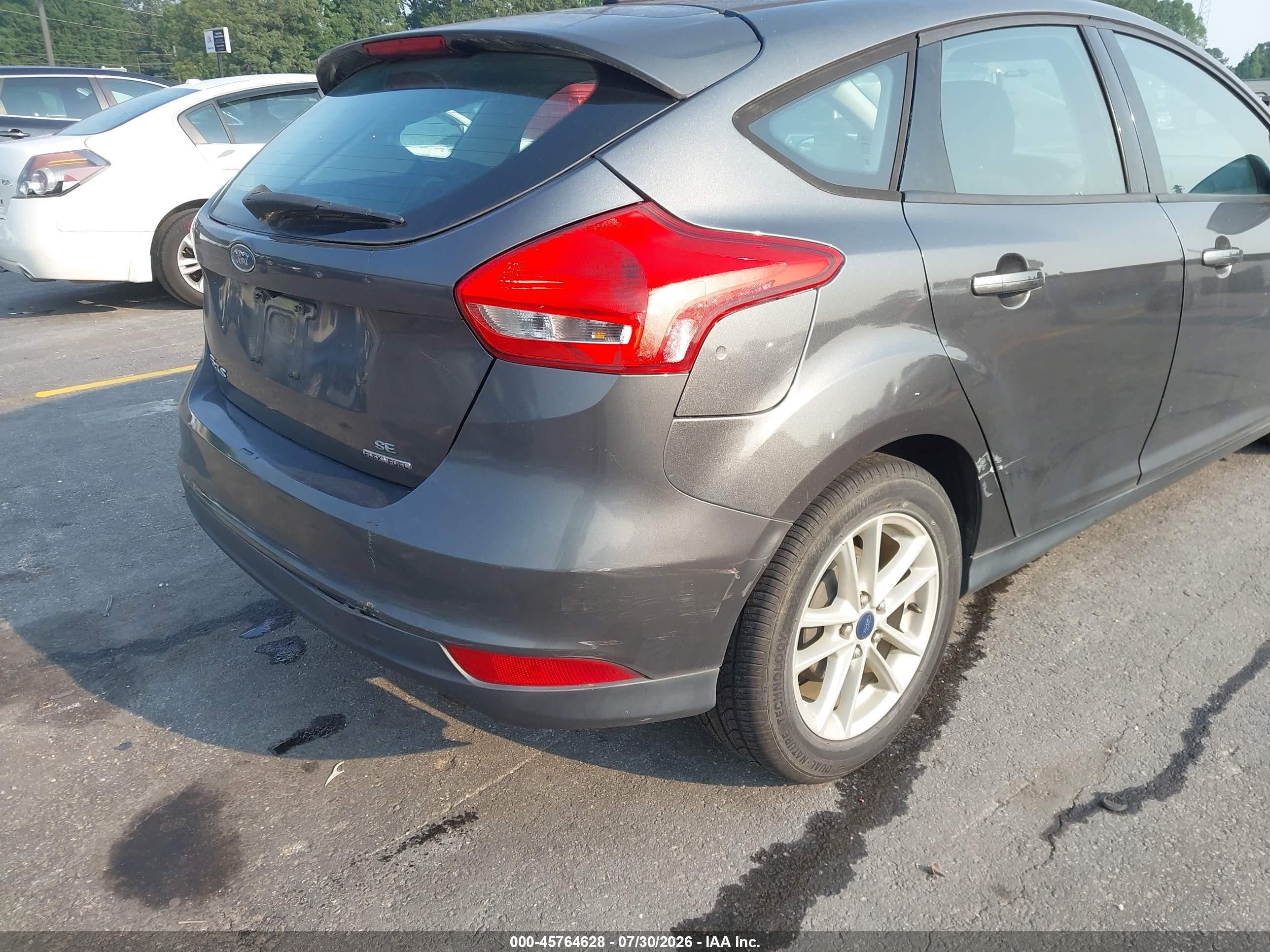 2015 Ford Focus Se Gray vin: 1FADP3K24FL223782