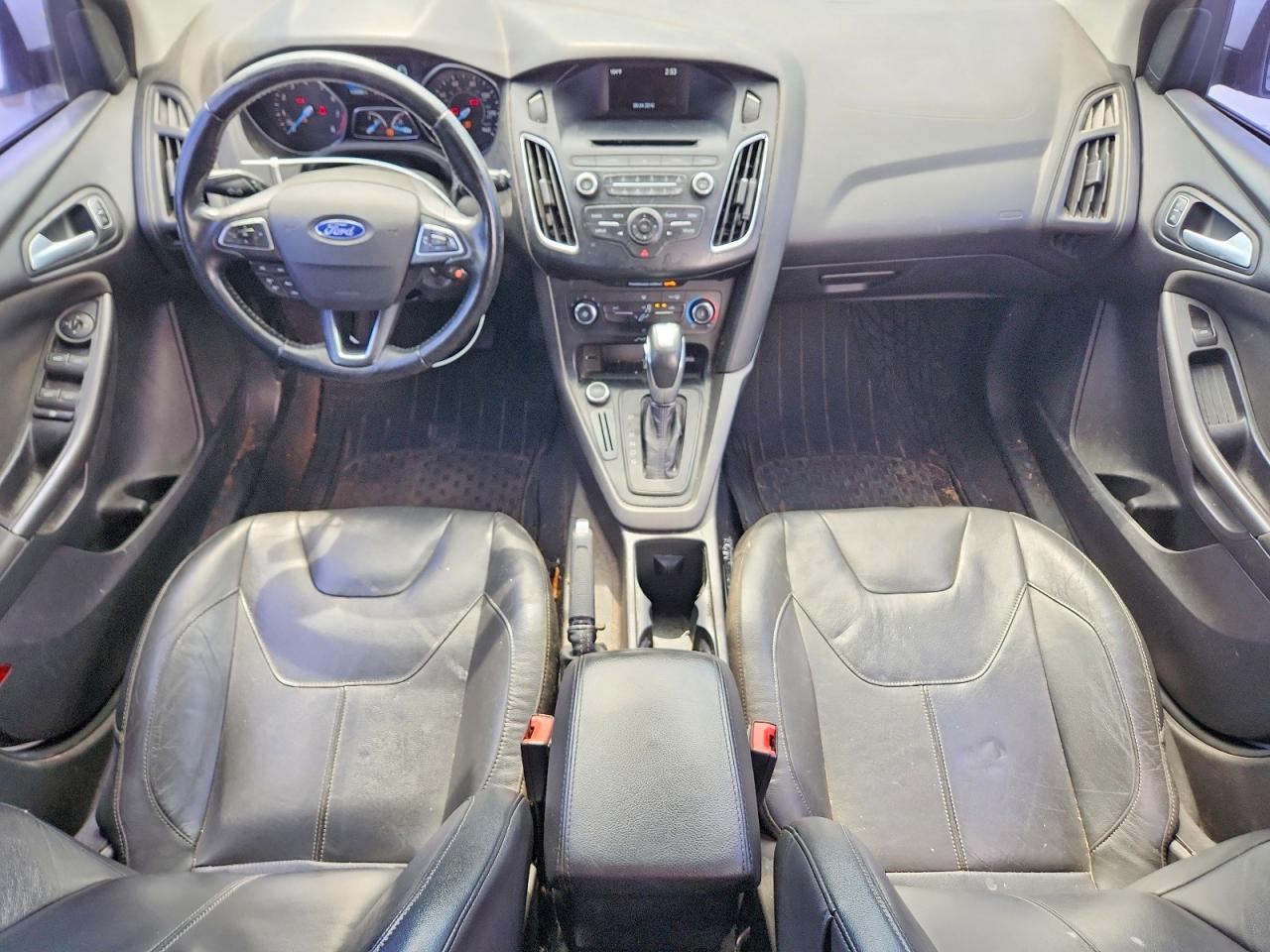 2015 Ford Focus Se White vin: 1FADP3K24FL232577