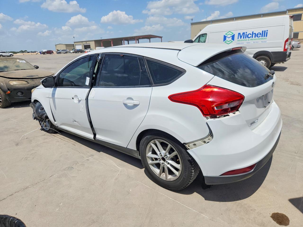 2015 Ford Focus Se Белый vin: 1FADP3K24FL262890