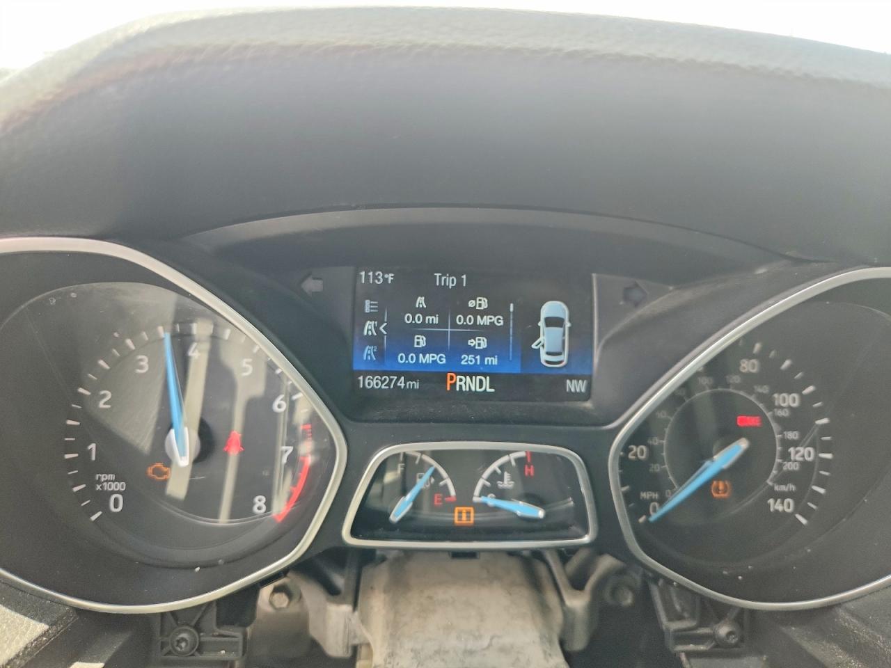 2015 Ford Focus Se Белый vin: 1FADP3K24FL262890