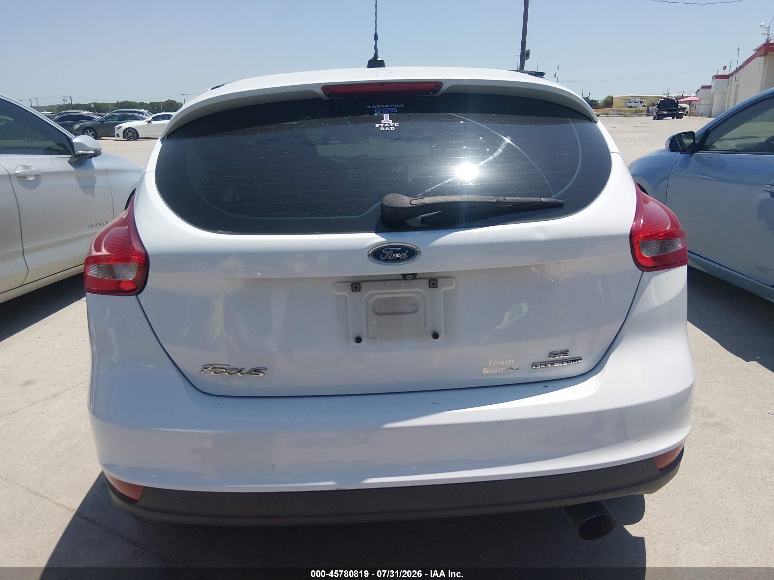 2015 Ford Focus Se White vin: 1FADP3K24FL271069