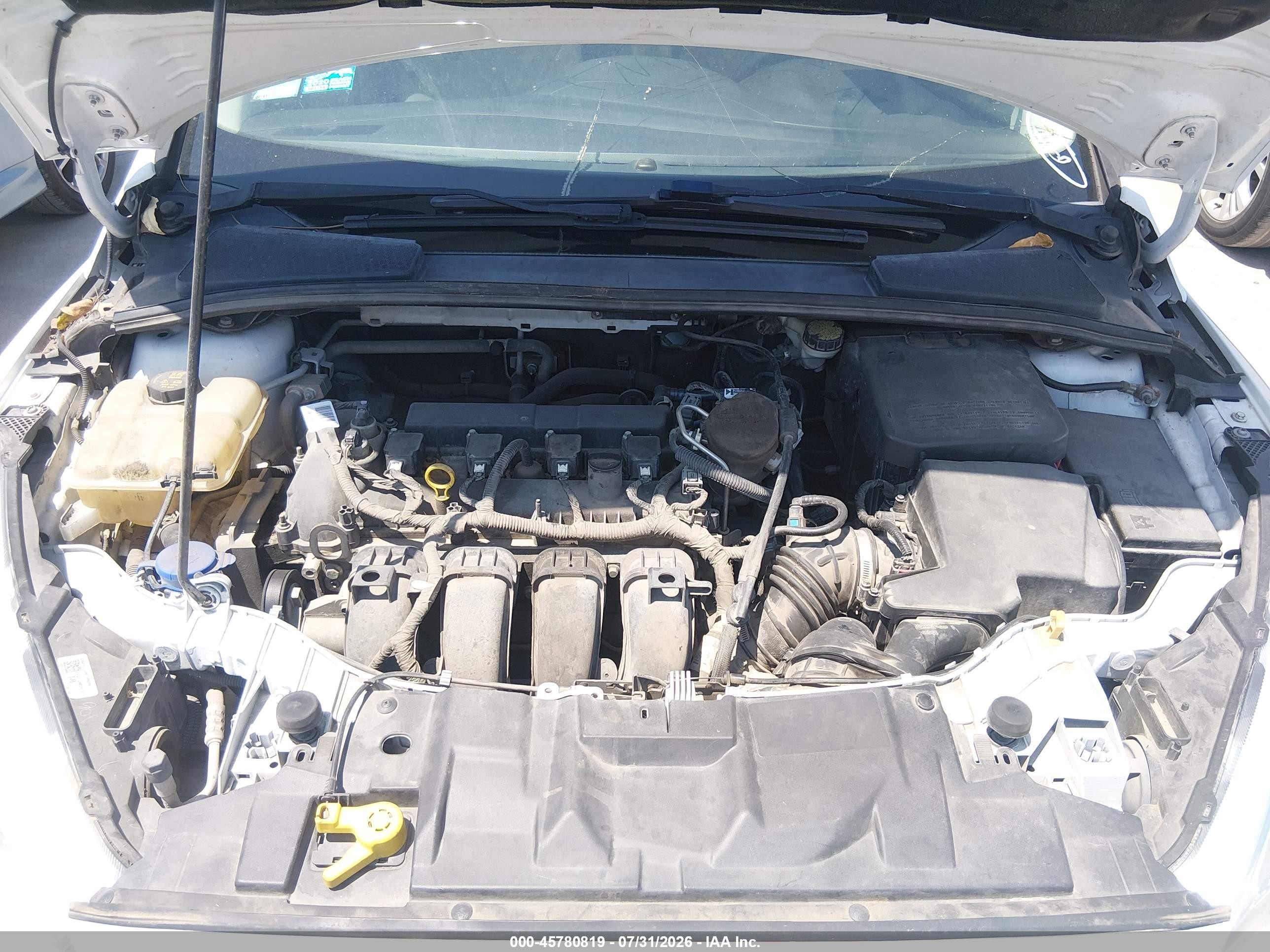 2015 Ford Focus Se White vin: 1FADP3K24FL271069