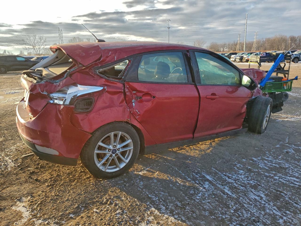 2015 Ford Focus Se Red vin: 1FADP3K24FL284467