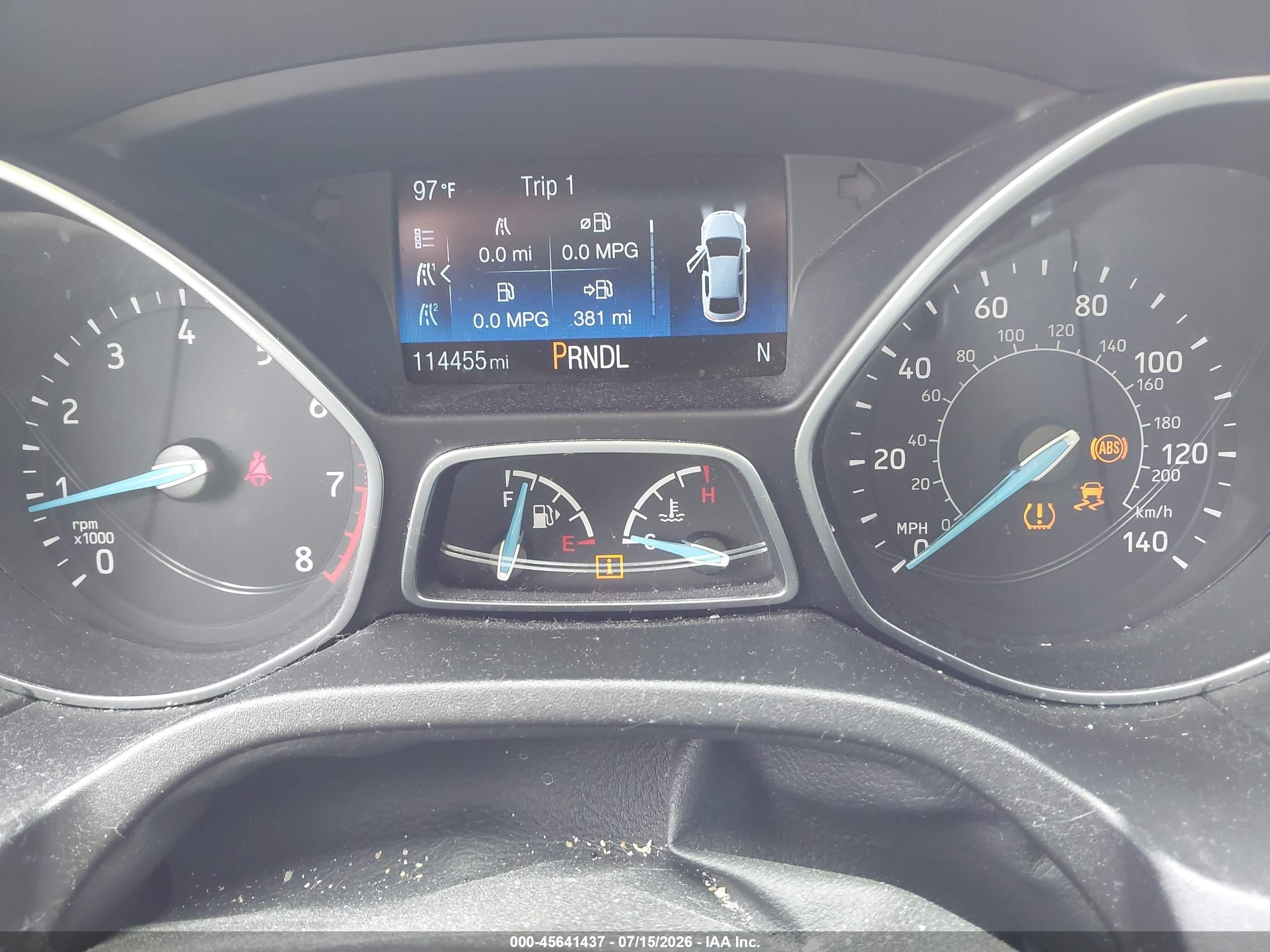 2015 Ford Focus Se Red vin: 1FADP3K24FL302272