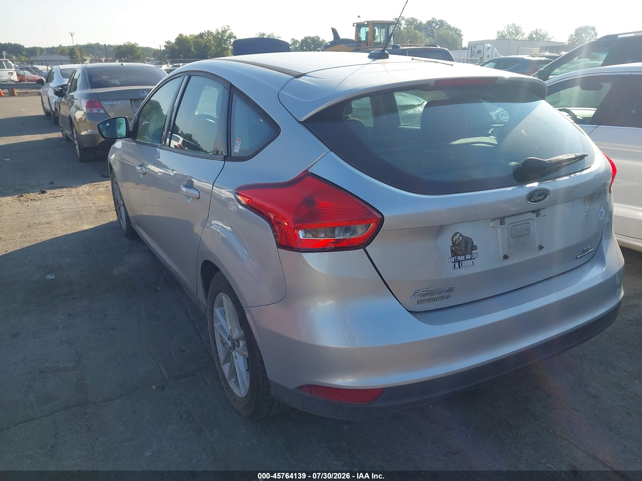 2015 Ford Focus Se Silver vin: 1FADP3K24FL315801