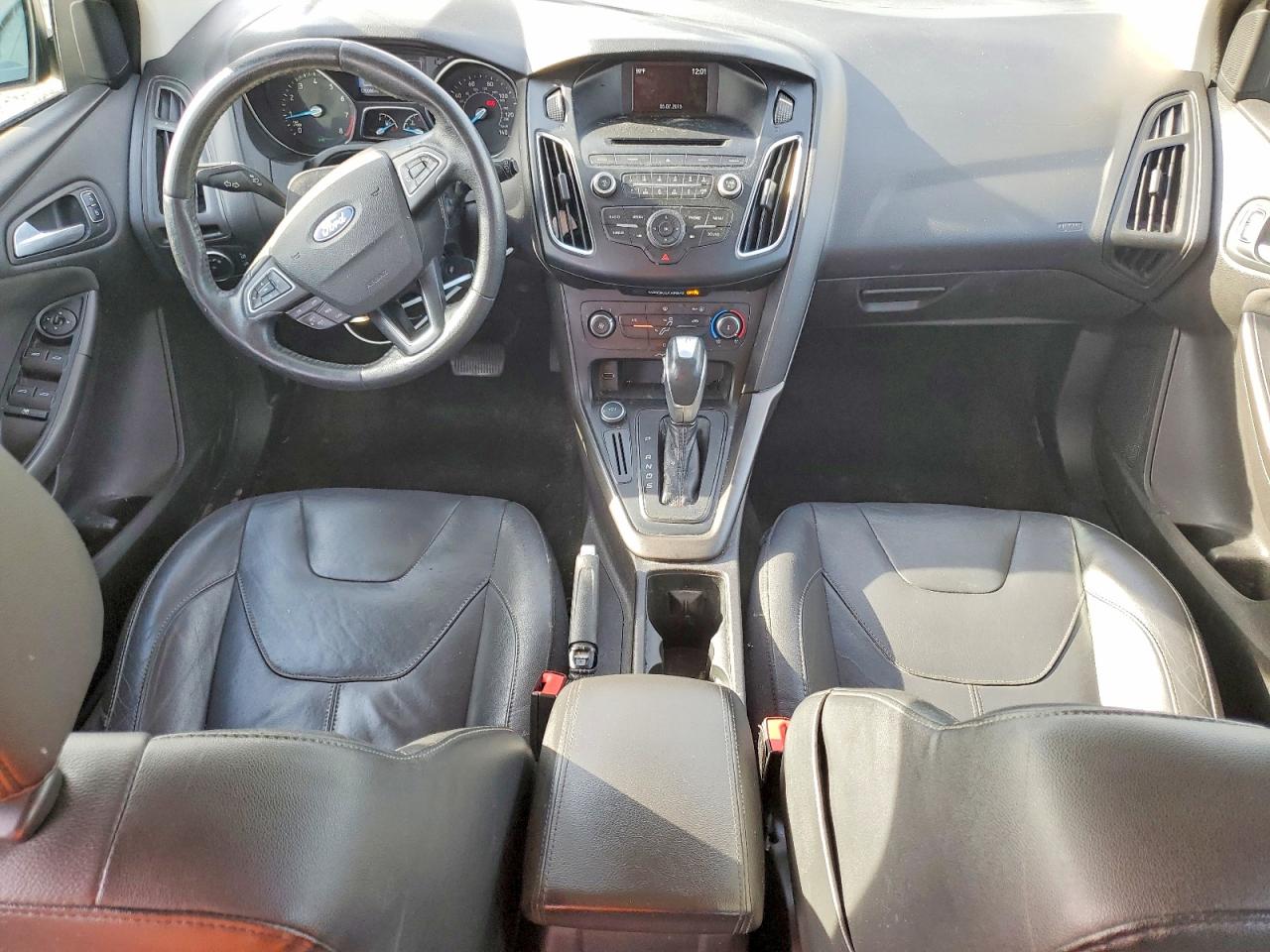 2015 Ford Focus Se White vin: 1FADP3K24FL318472