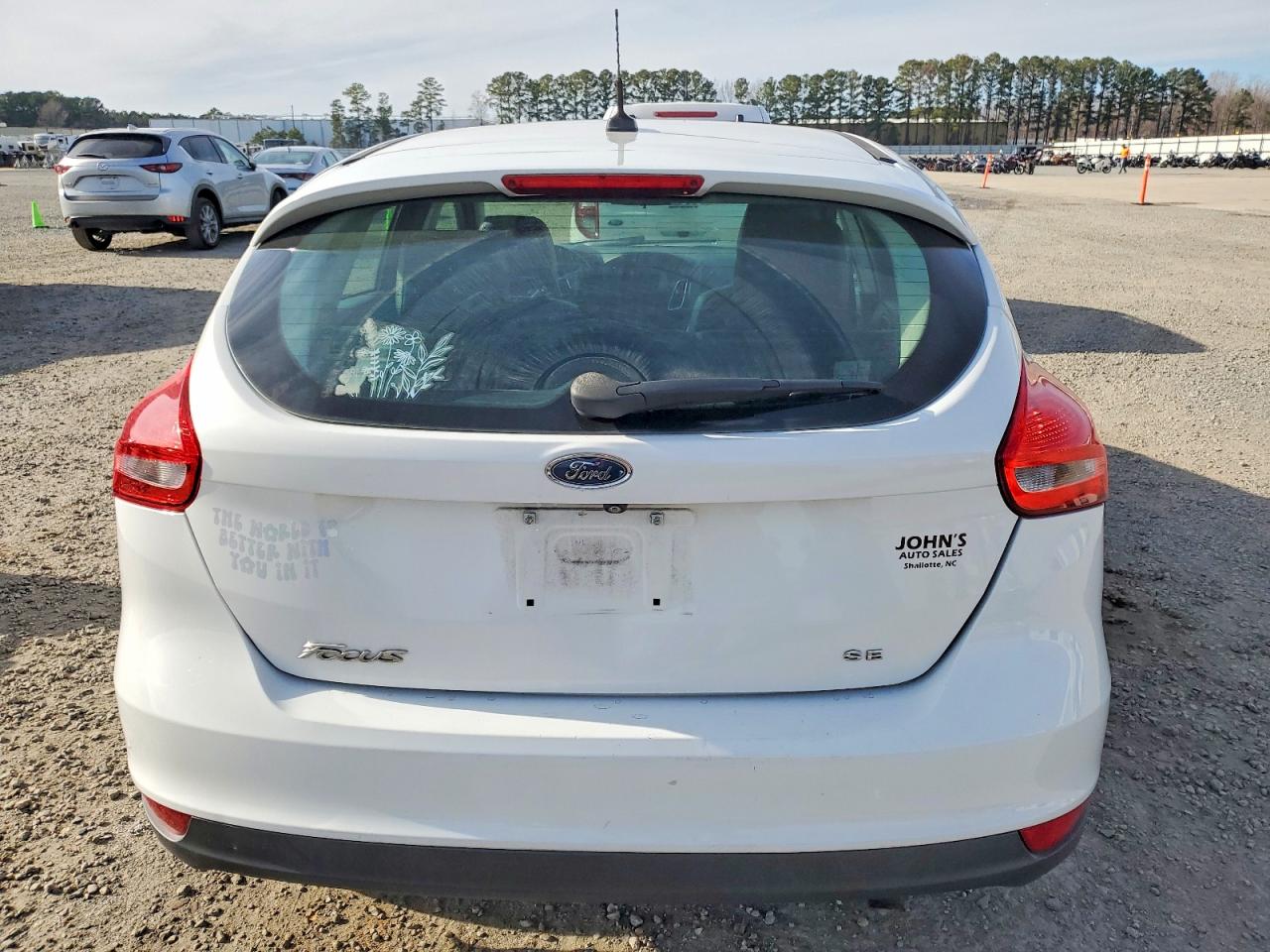 2015 Ford Focus Se White vin: 1FADP3K24FL318472
