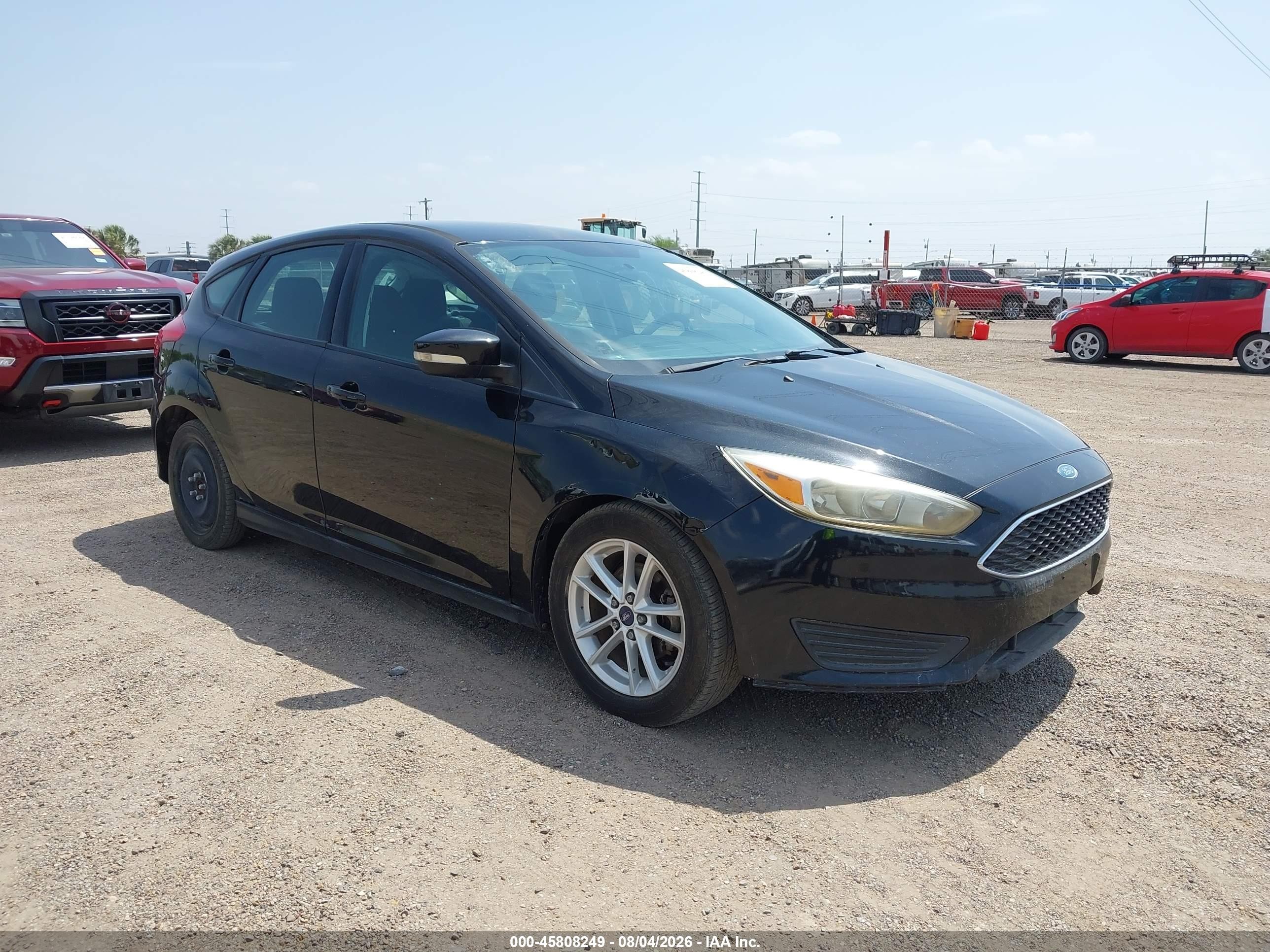 2015 Ford Focus Se Черный vin: 1FADP3K24FL351312