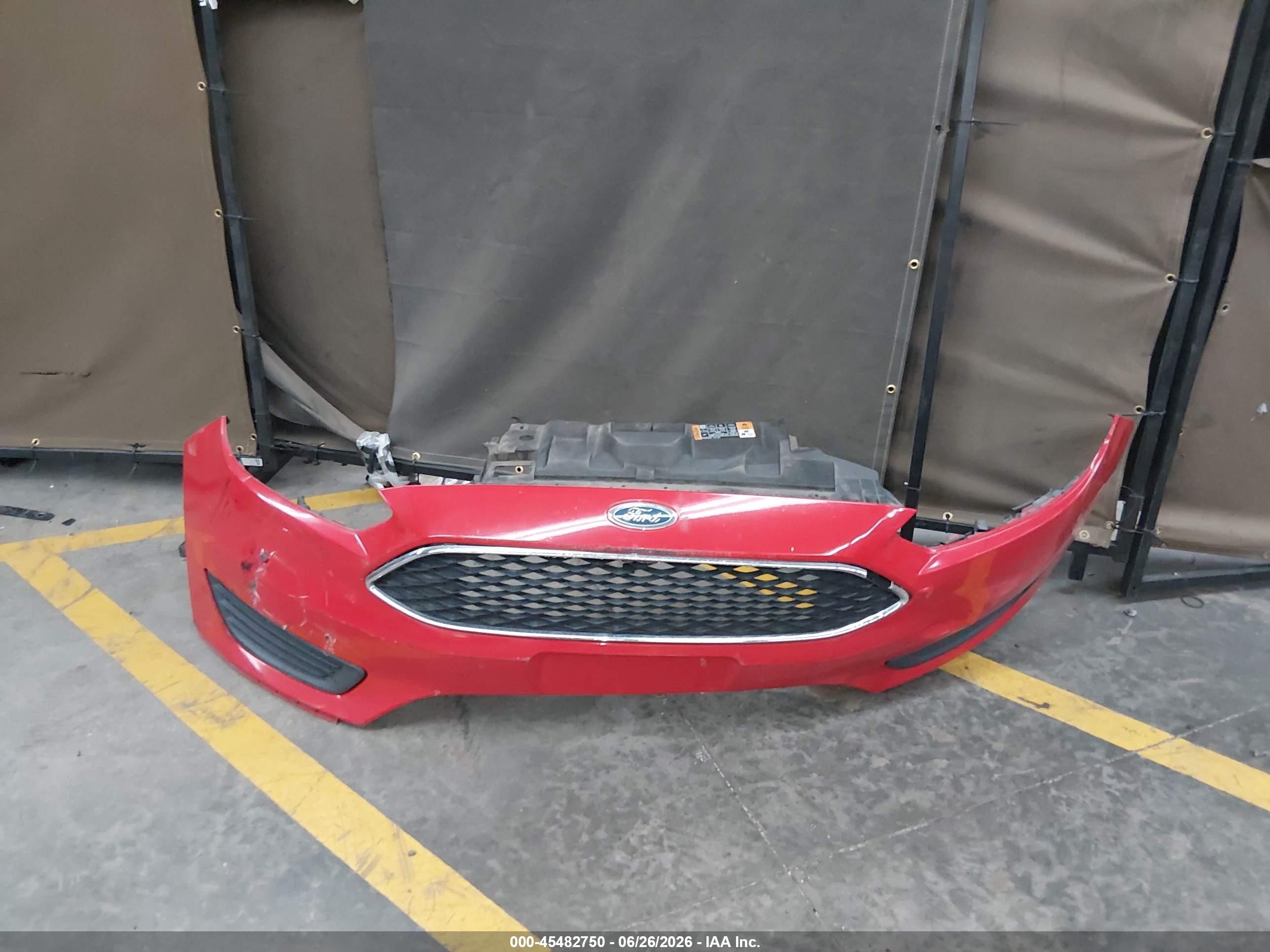 2015 Ford Focus Se Красный vin: 1FADP3K24FL375383