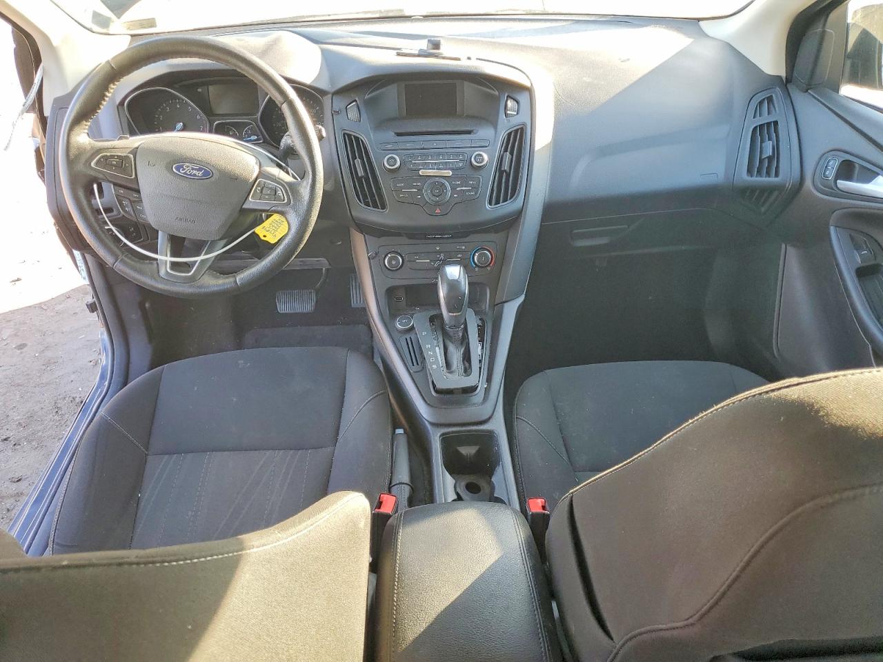 2015 Ford Focus Se Black vin: 1FADP3K24FL381135