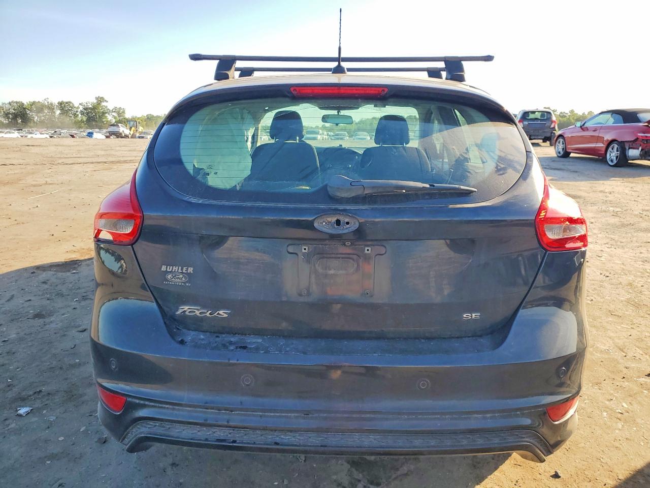 2015 Ford Focus Se Black vin: 1FADP3K24FL381135