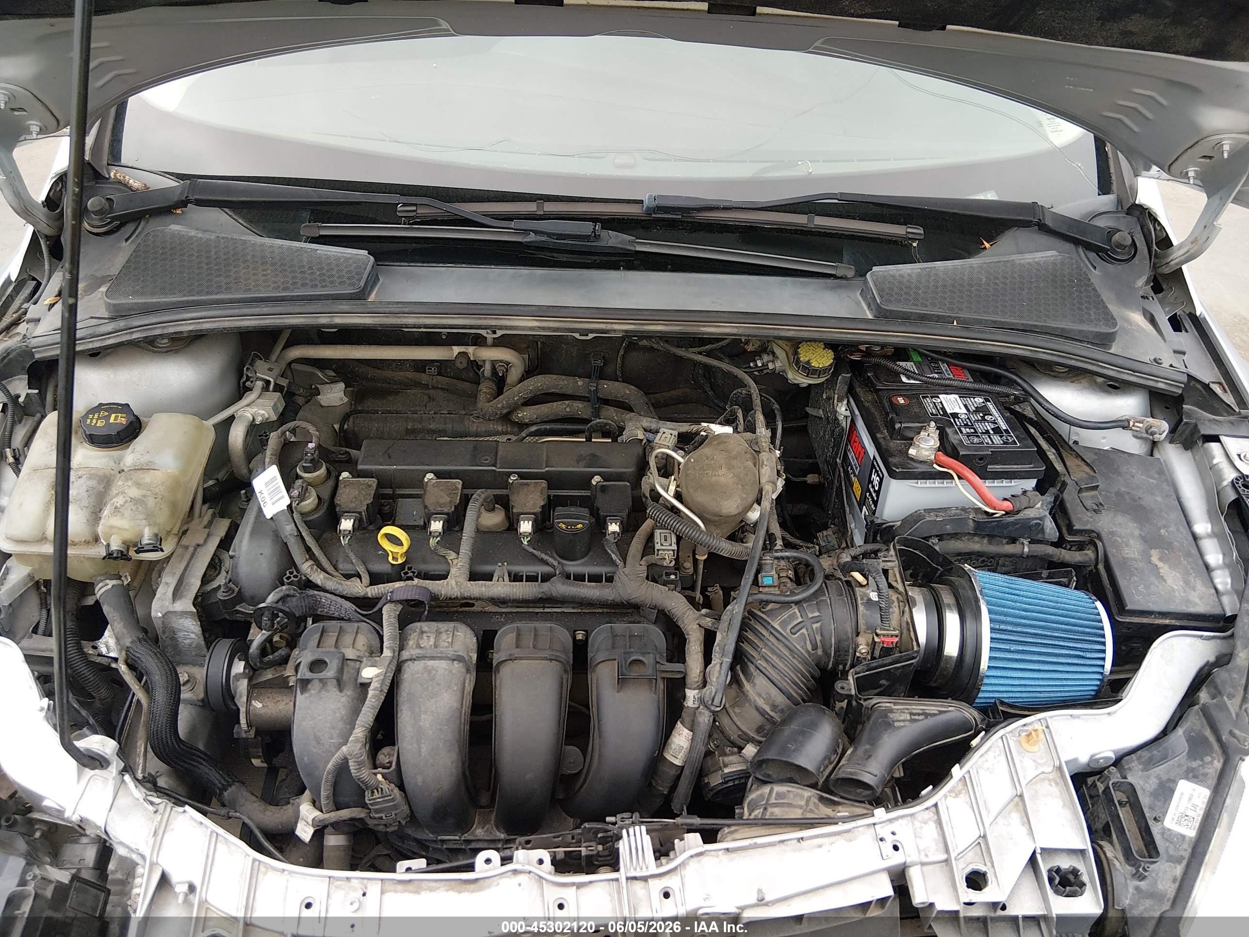 2015 Ford Focus Se Silver vin: 1FADP3K24FL384536