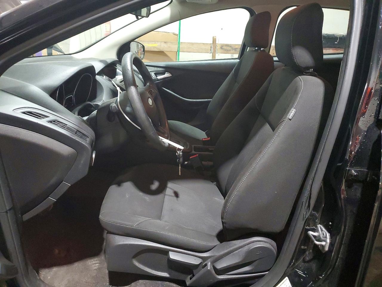 2017 Ford Focus Se Black vin: 1FADP3K24HL286190
