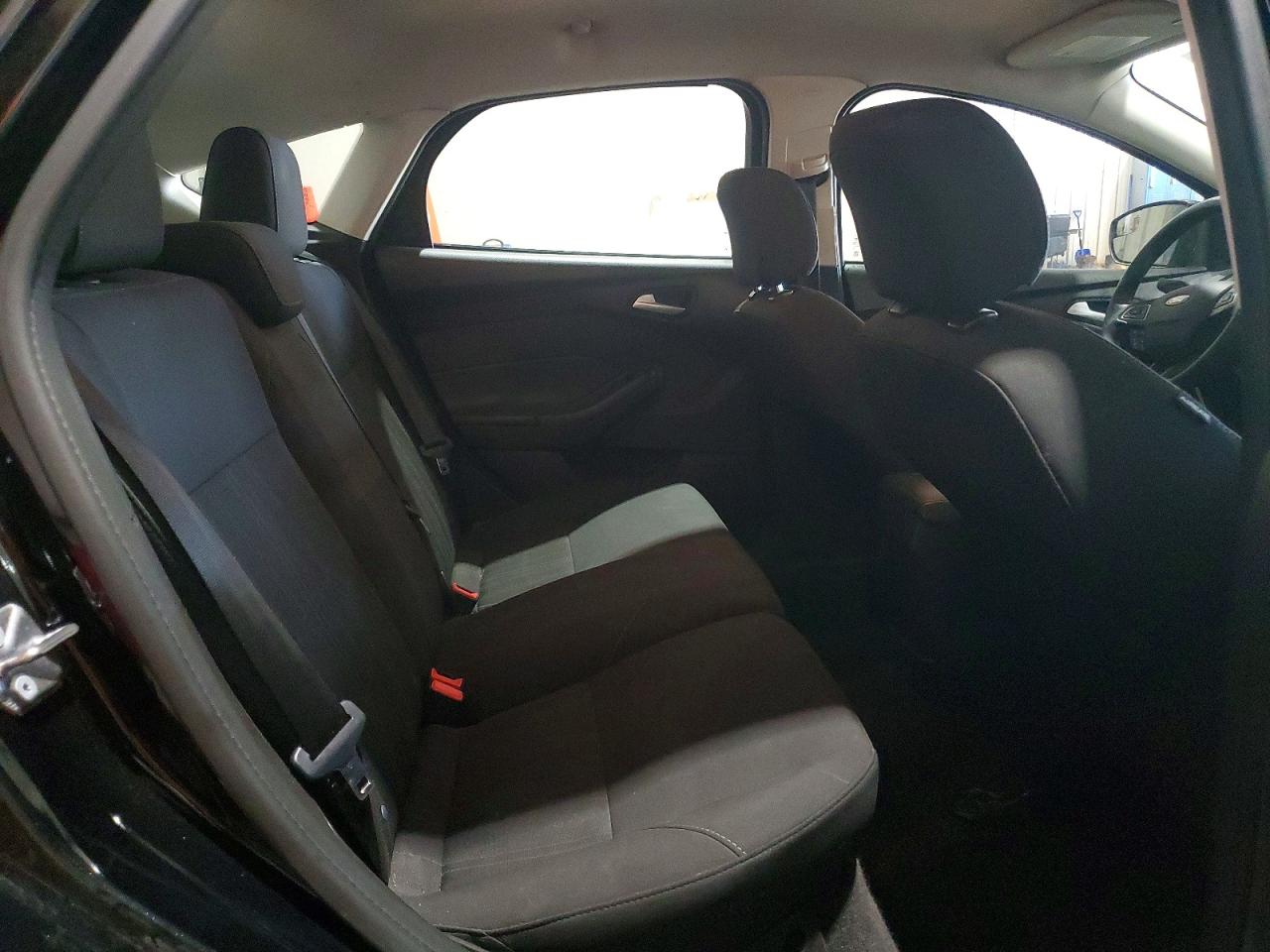 2017 Ford Focus Se Black vin: 1FADP3K24HL286190