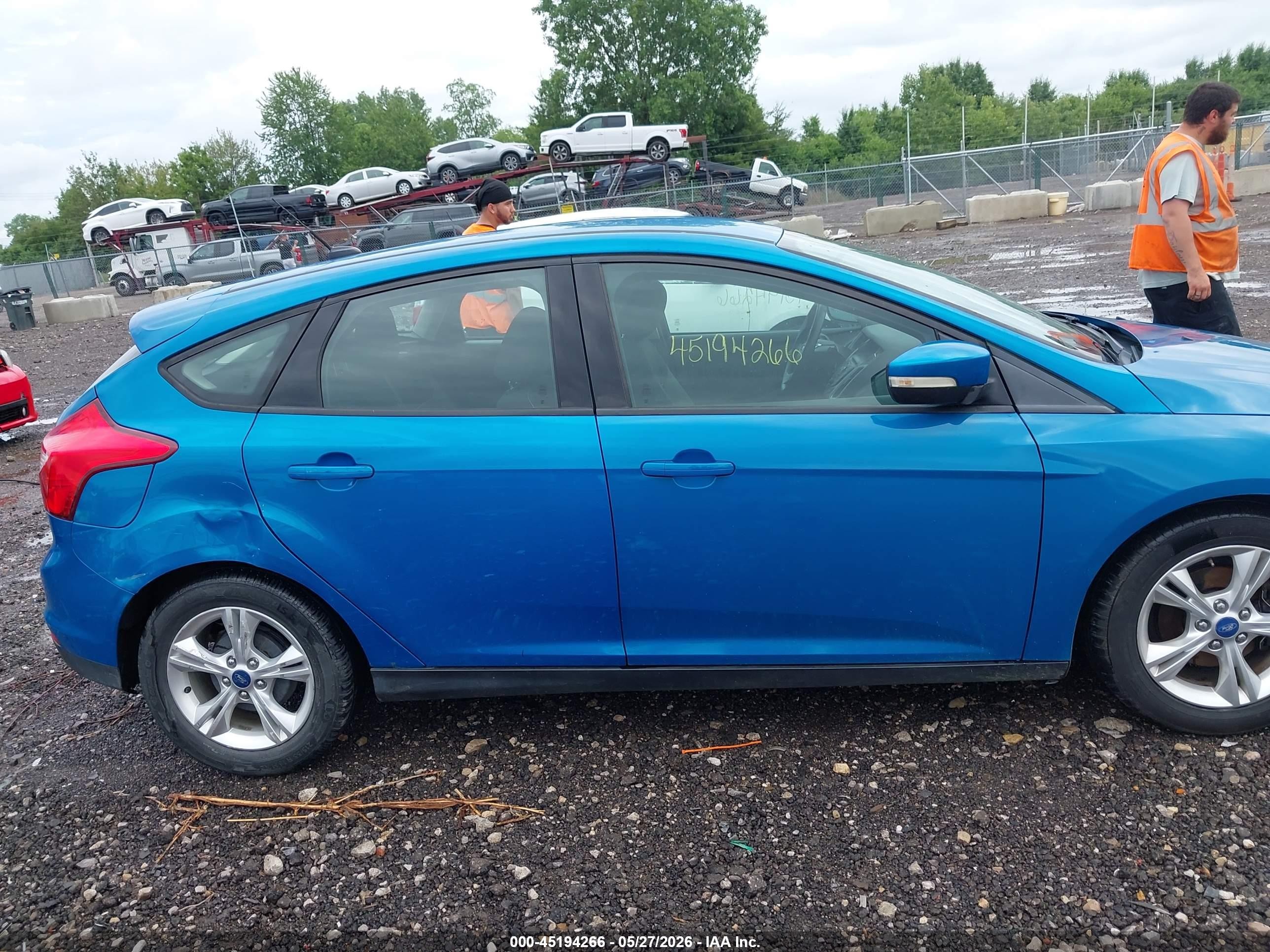 2013 Ford Focus Se Синий vin: 1FADP3K25DL113126