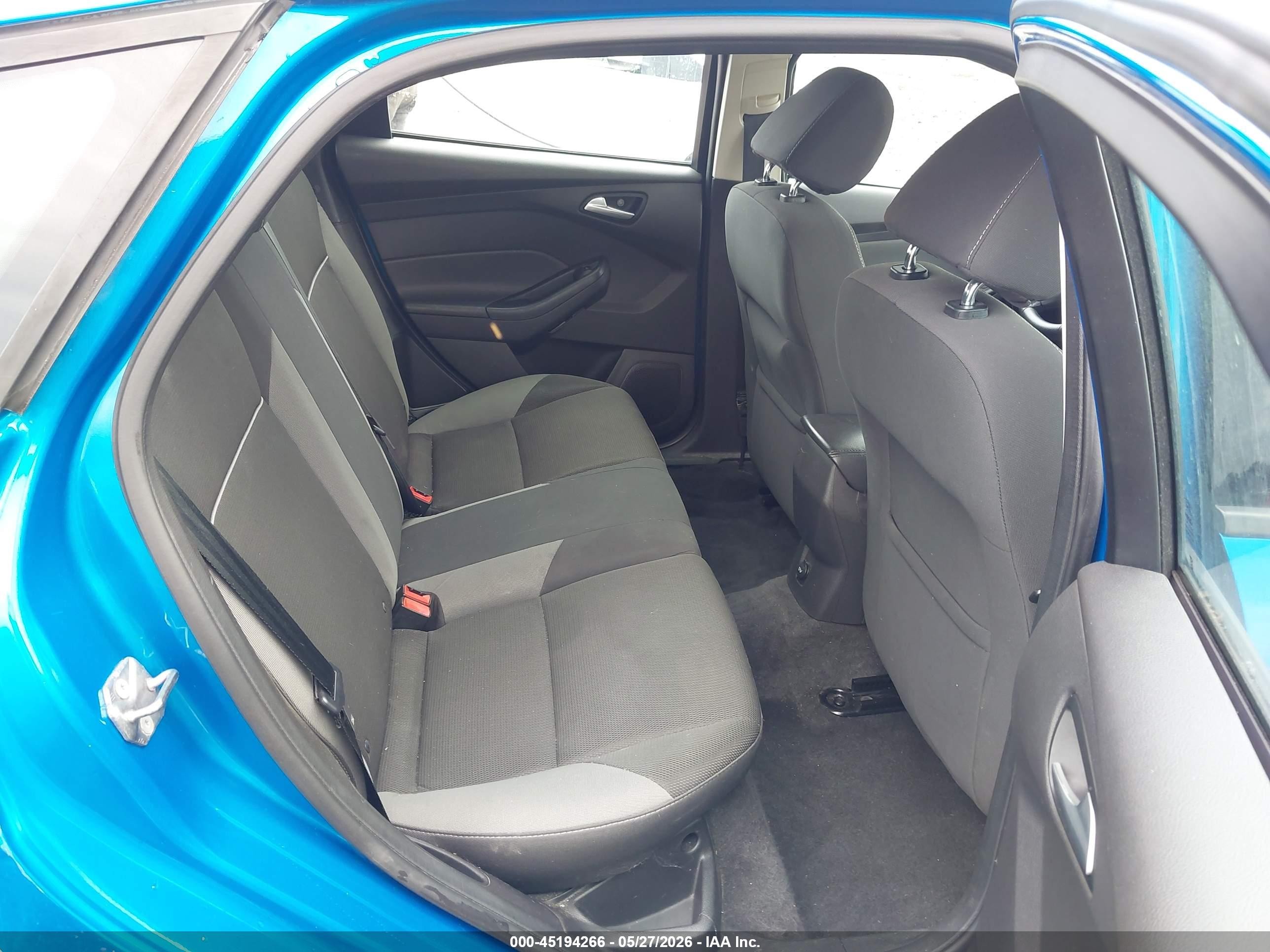 2013 Ford Focus Se Синий vin: 1FADP3K25DL113126