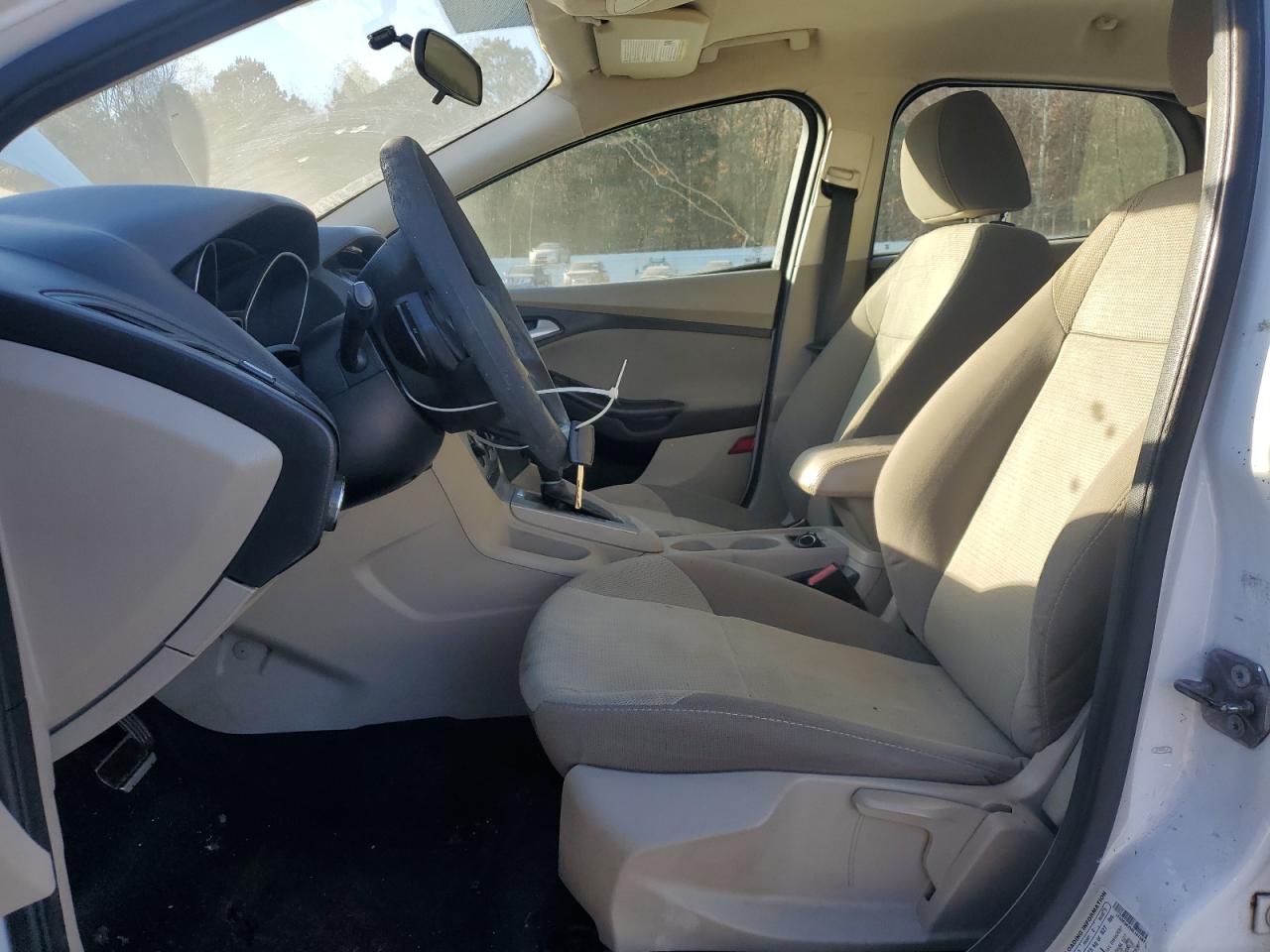 2013 Ford Focus Se White vin: 1FADP3K25DL181281
