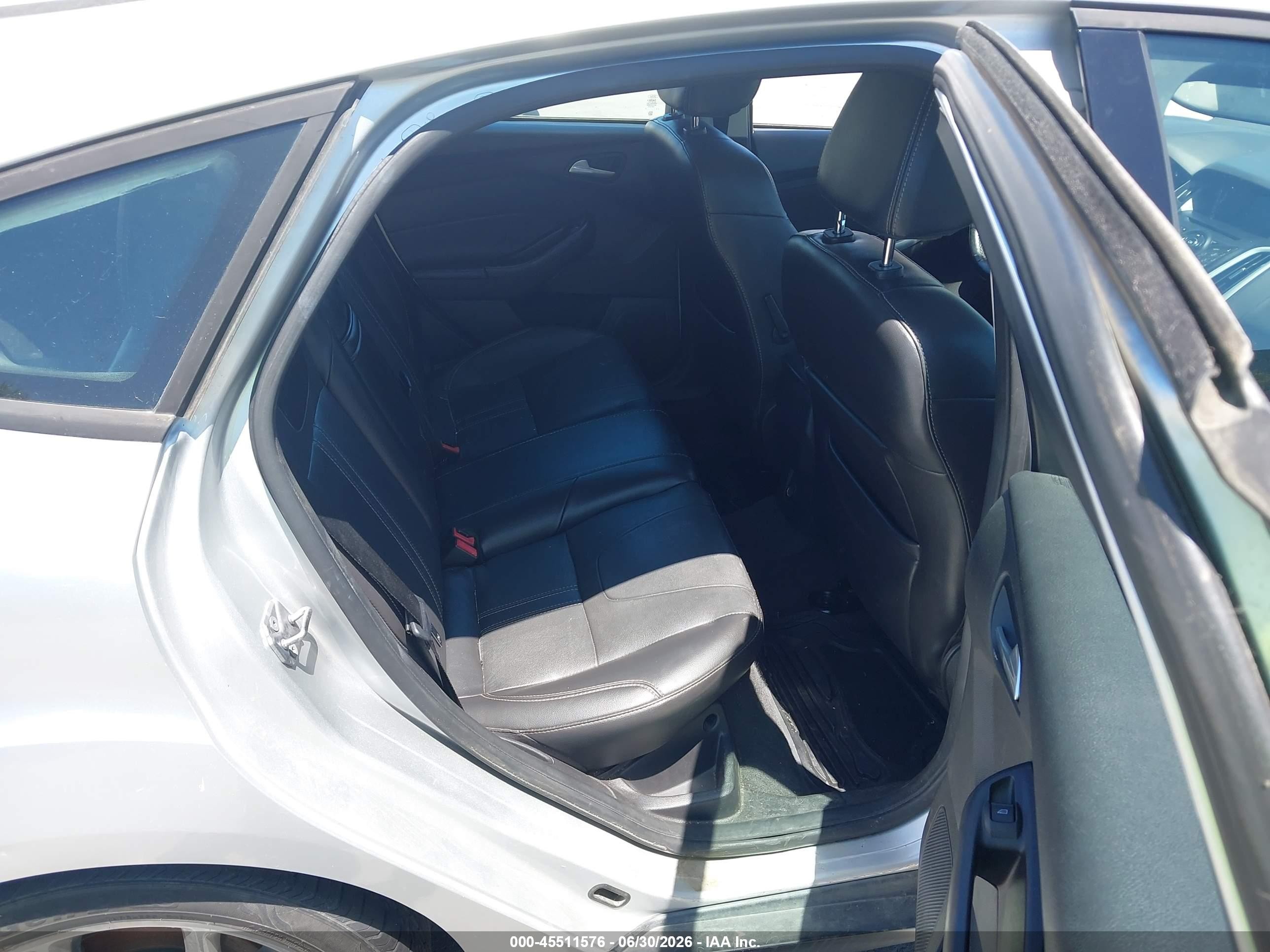 2013 Ford Focus Se Silver vin: 1FADP3K25DL224243