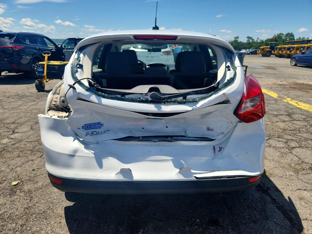 2013 Ford Focus Se White vin: 1FADP3K25DL258893