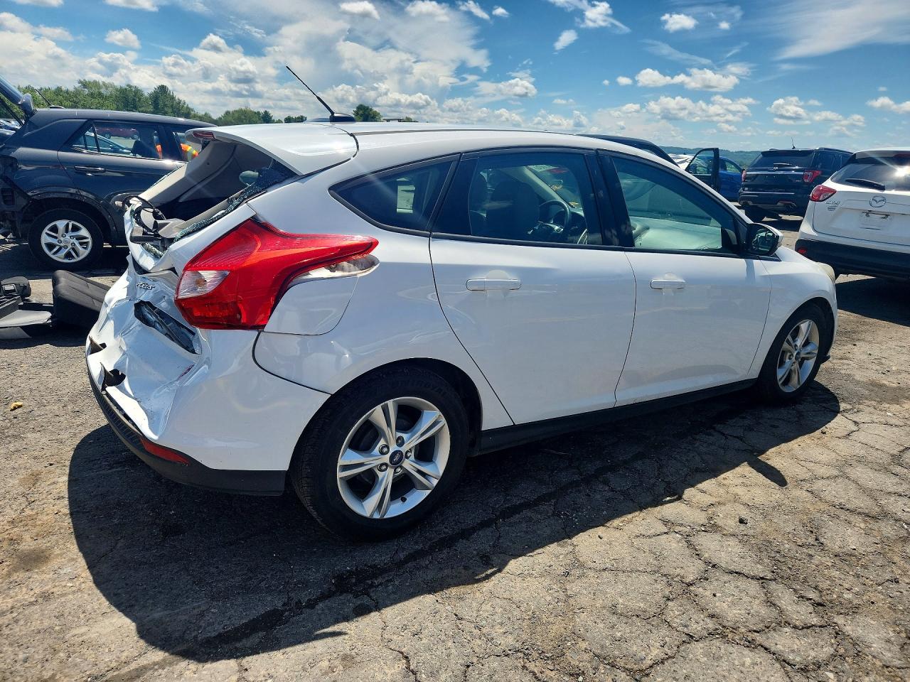 2013 Ford Focus Se White vin: 1FADP3K25DL258893