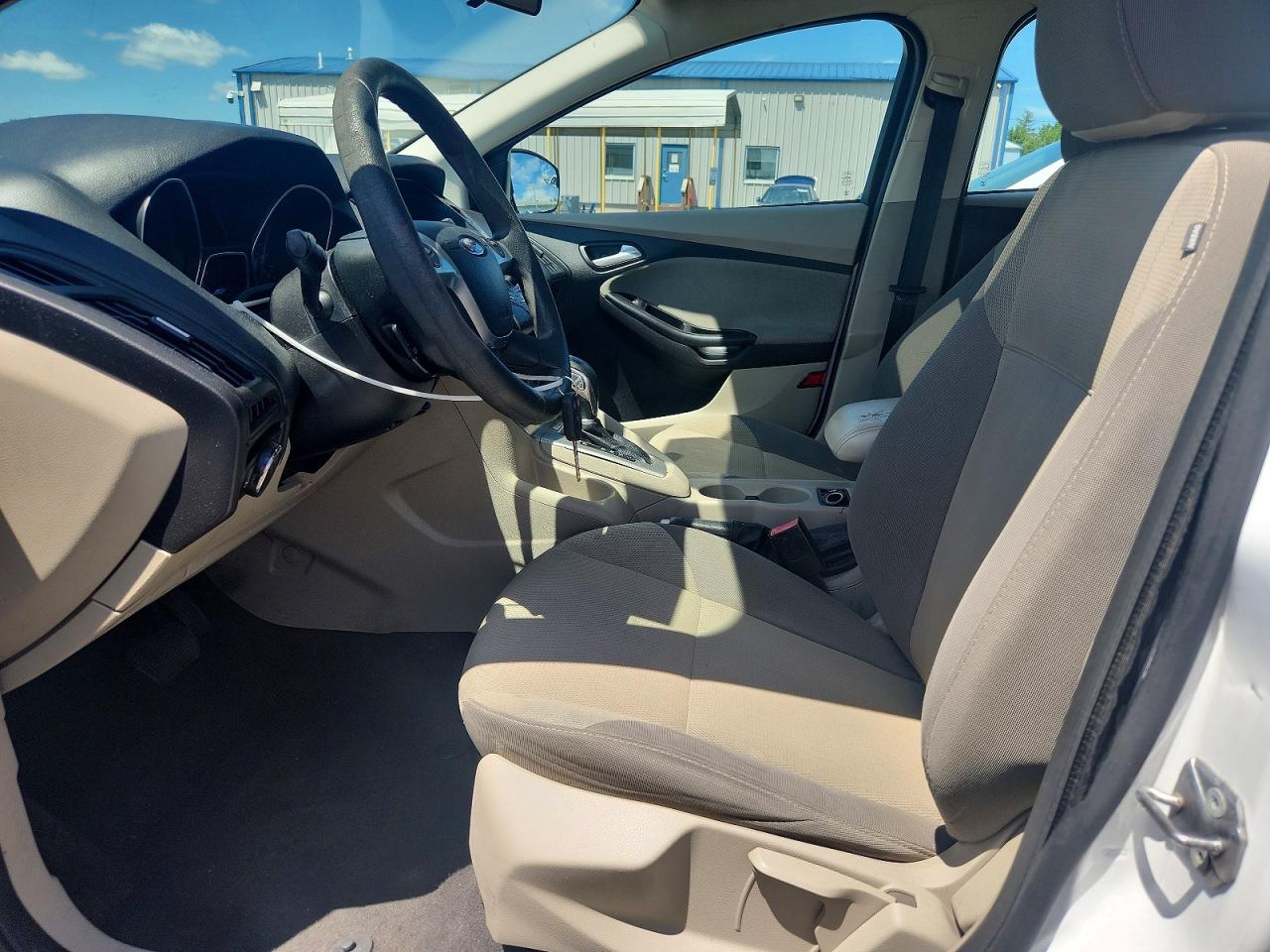 2013 Ford Focus Se White vin: 1FADP3K25DL258893