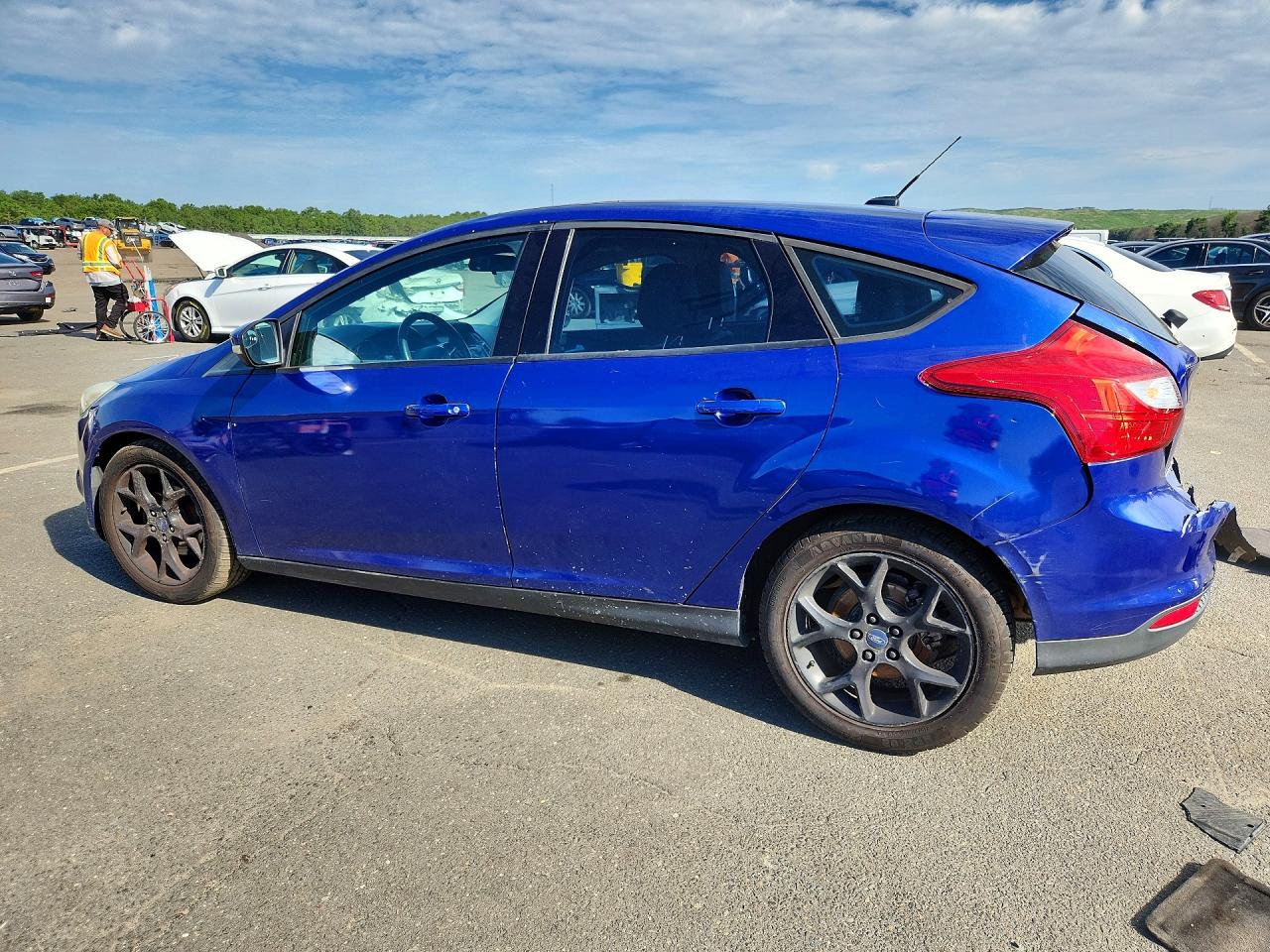 2013 Ford Focus Se Blue vin: 1FADP3K25DL266105