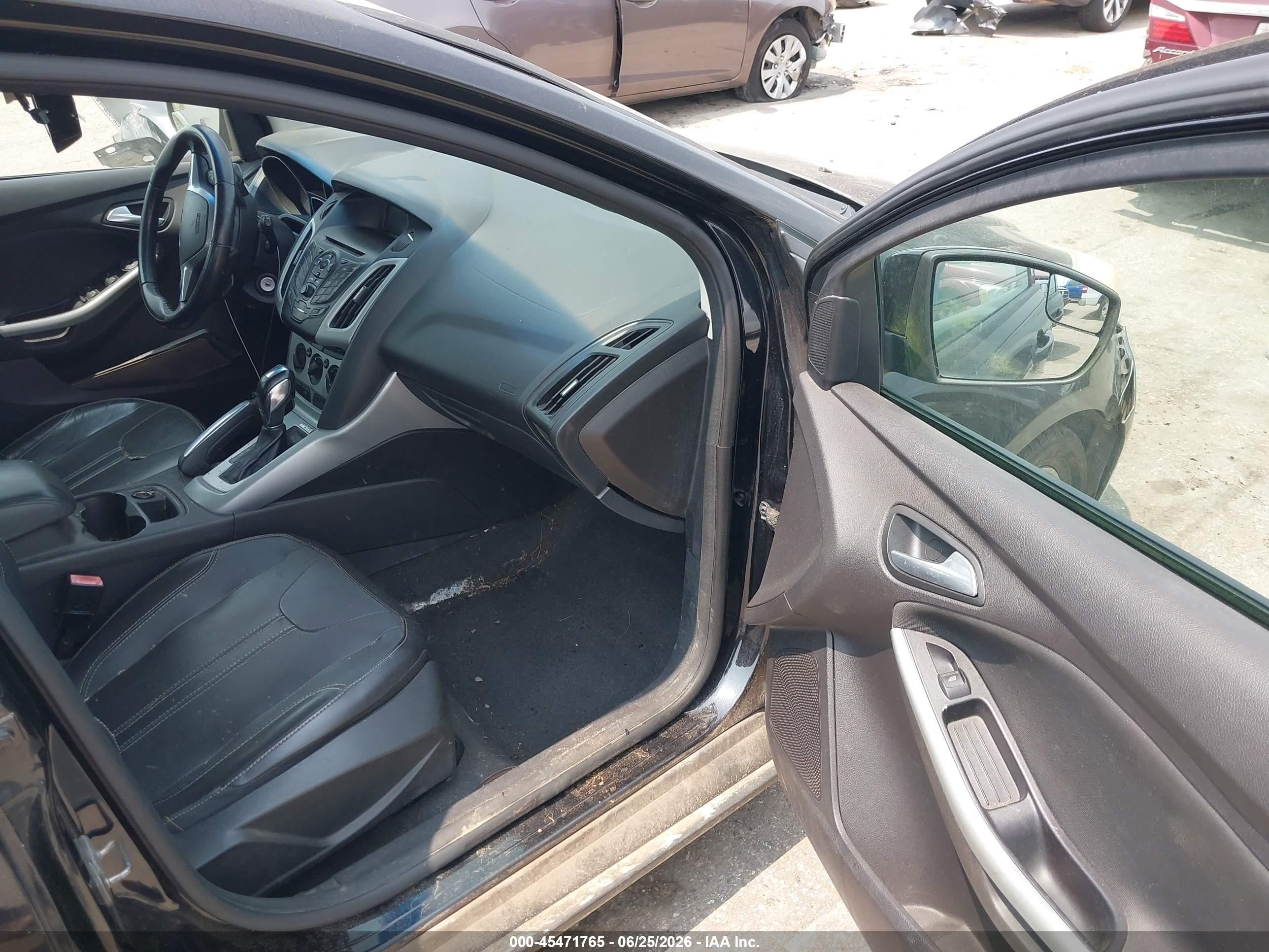 2013 Ford Focus Se Black vin: 1FADP3K25DL291148