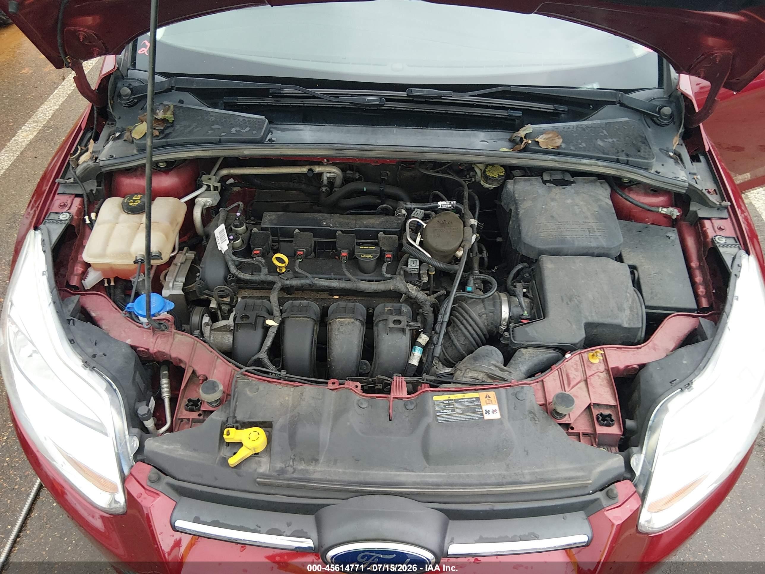 2013 Ford Focus Se Бордовый vin: 1FADP3K25DL373042