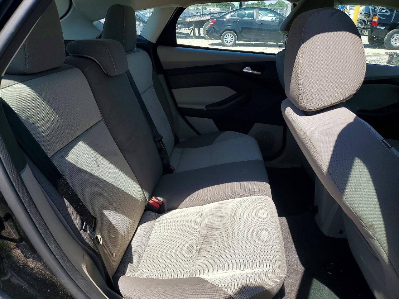 2014 Ford Focus Se Gray vin: 1FADP3K25EL115962