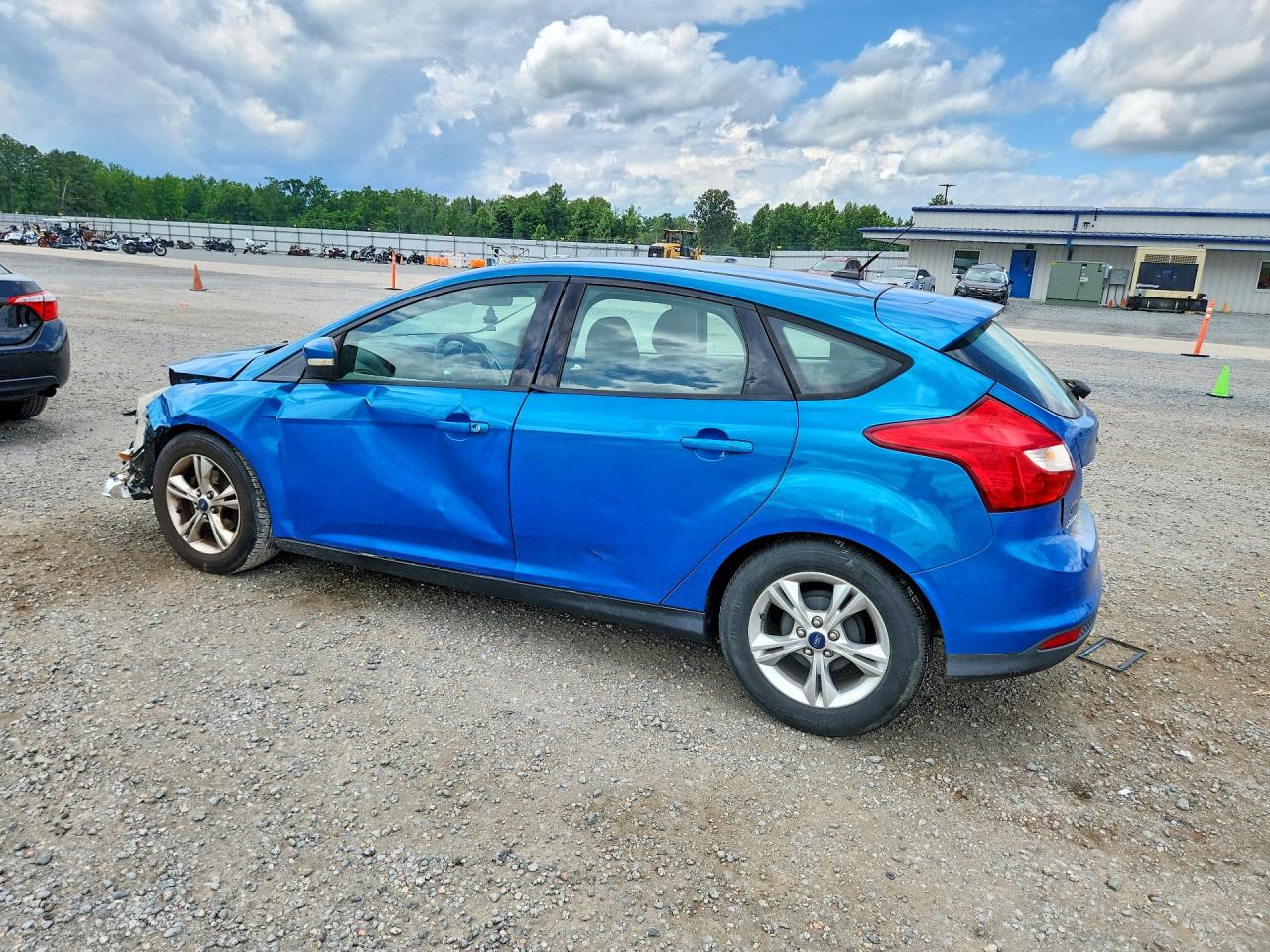 2014 Ford Focus Se Blue vin: 1FADP3K25EL152249