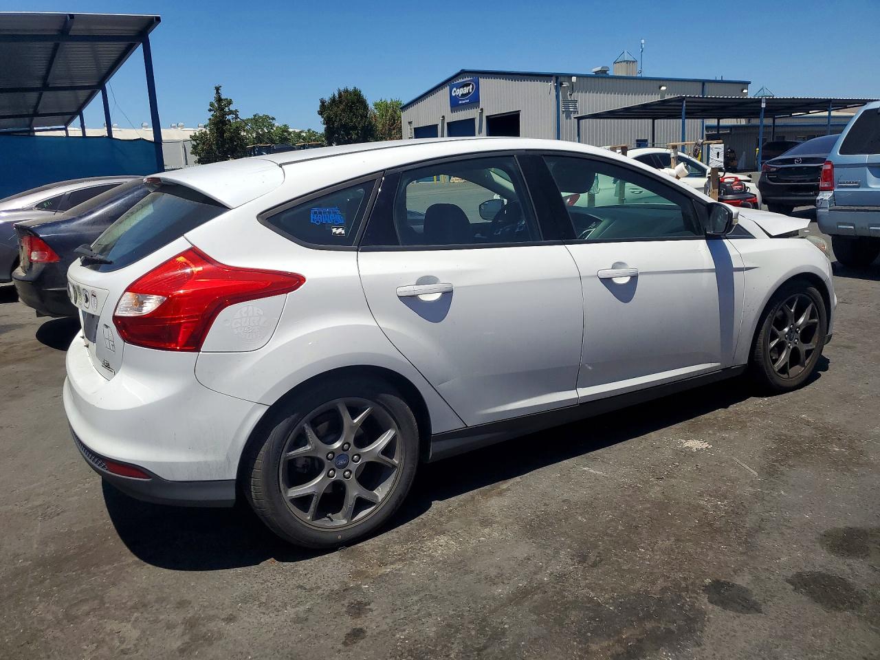 2014 Ford Focus Se White vin: 1FADP3K25EL153241
